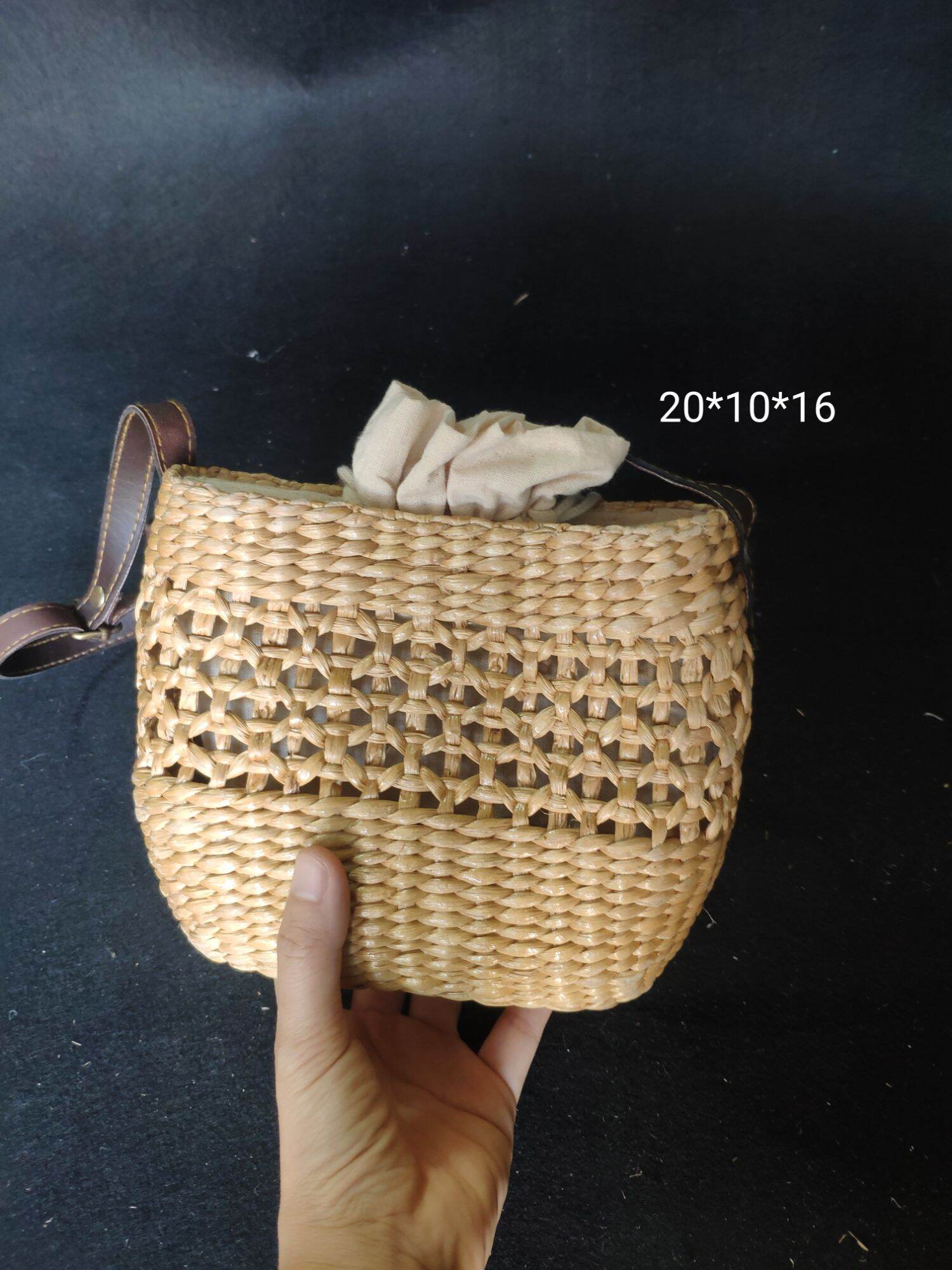 giỏ xách lục bình