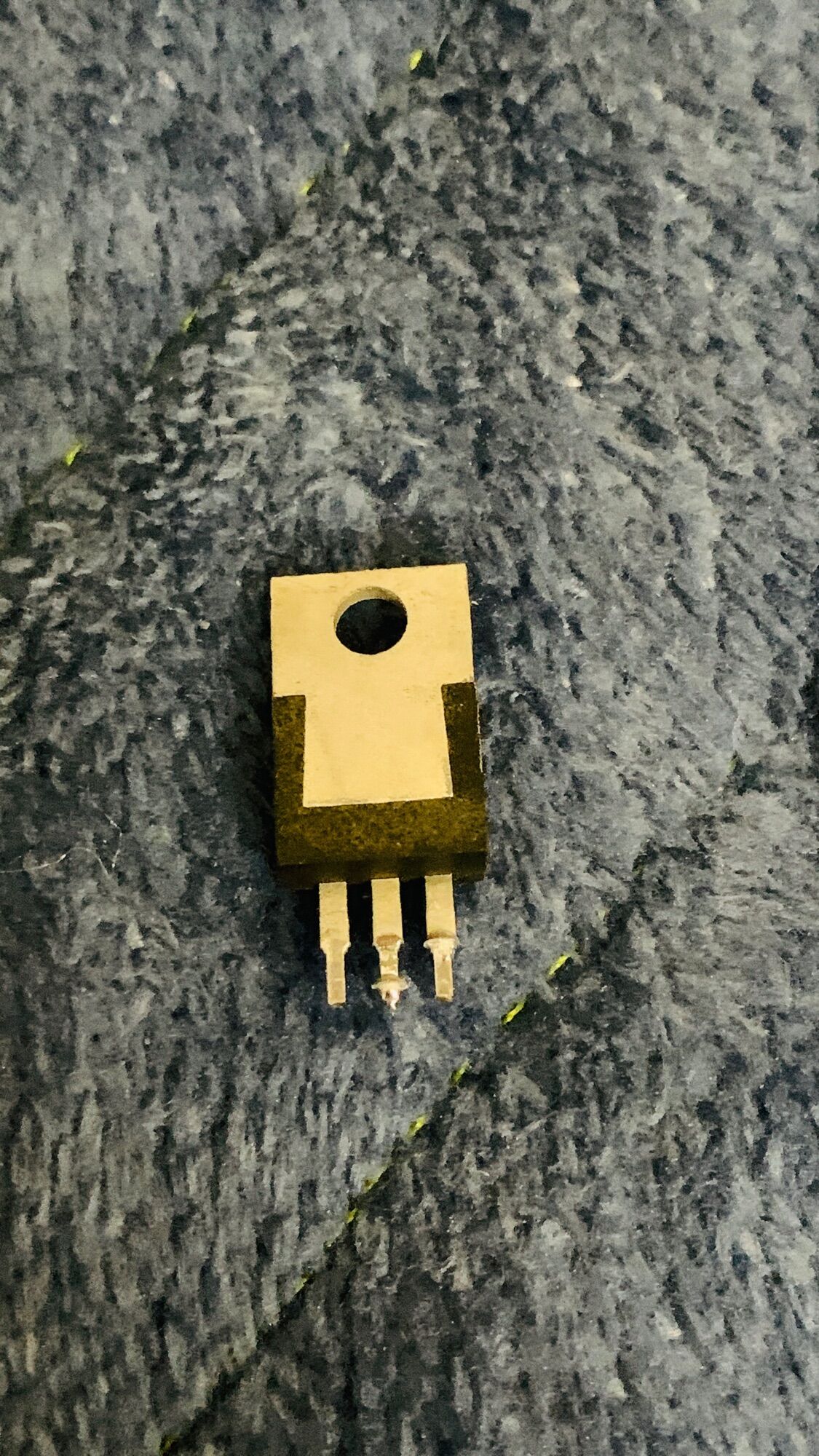 IC ổn áp 7912 CT
