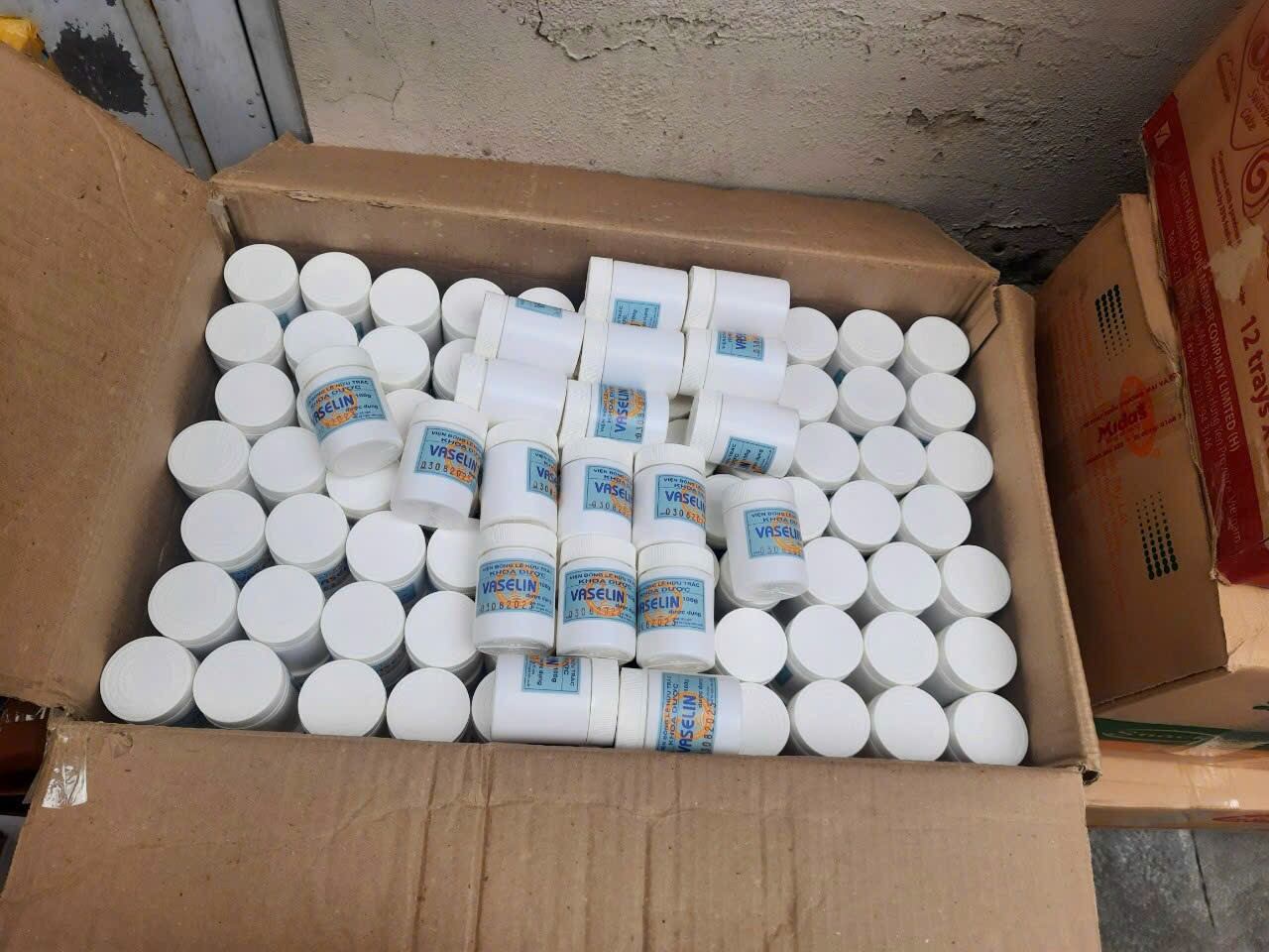 kem nẻ Vaseline viện bỏng