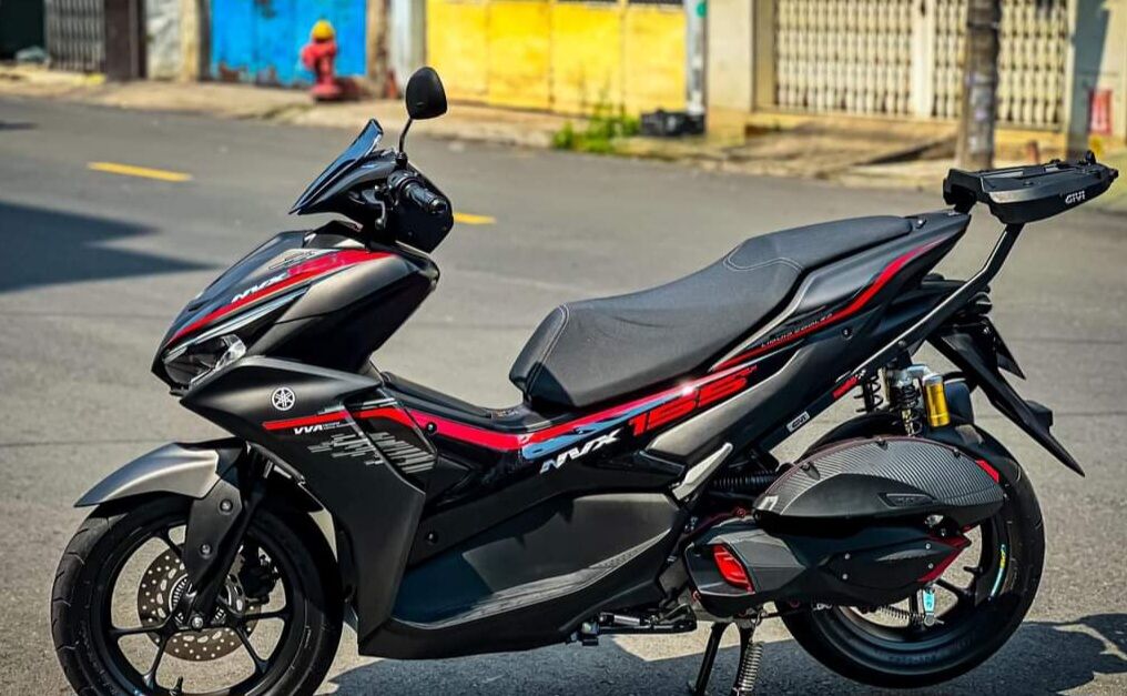 Tem dán xe nvx v2 . tem rời đỏ đen cao cấp 3 lớp bóng