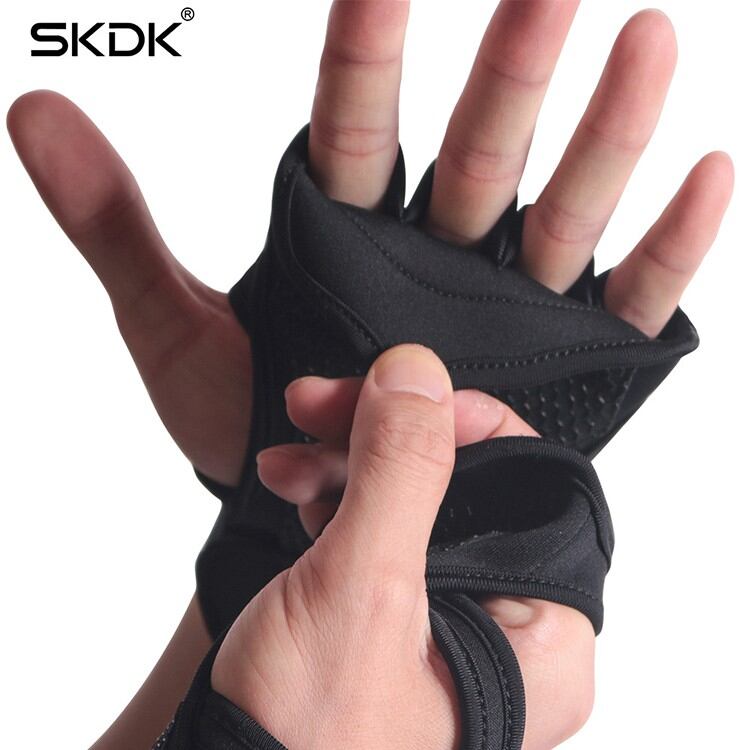 Găng tay có silicon tập gym