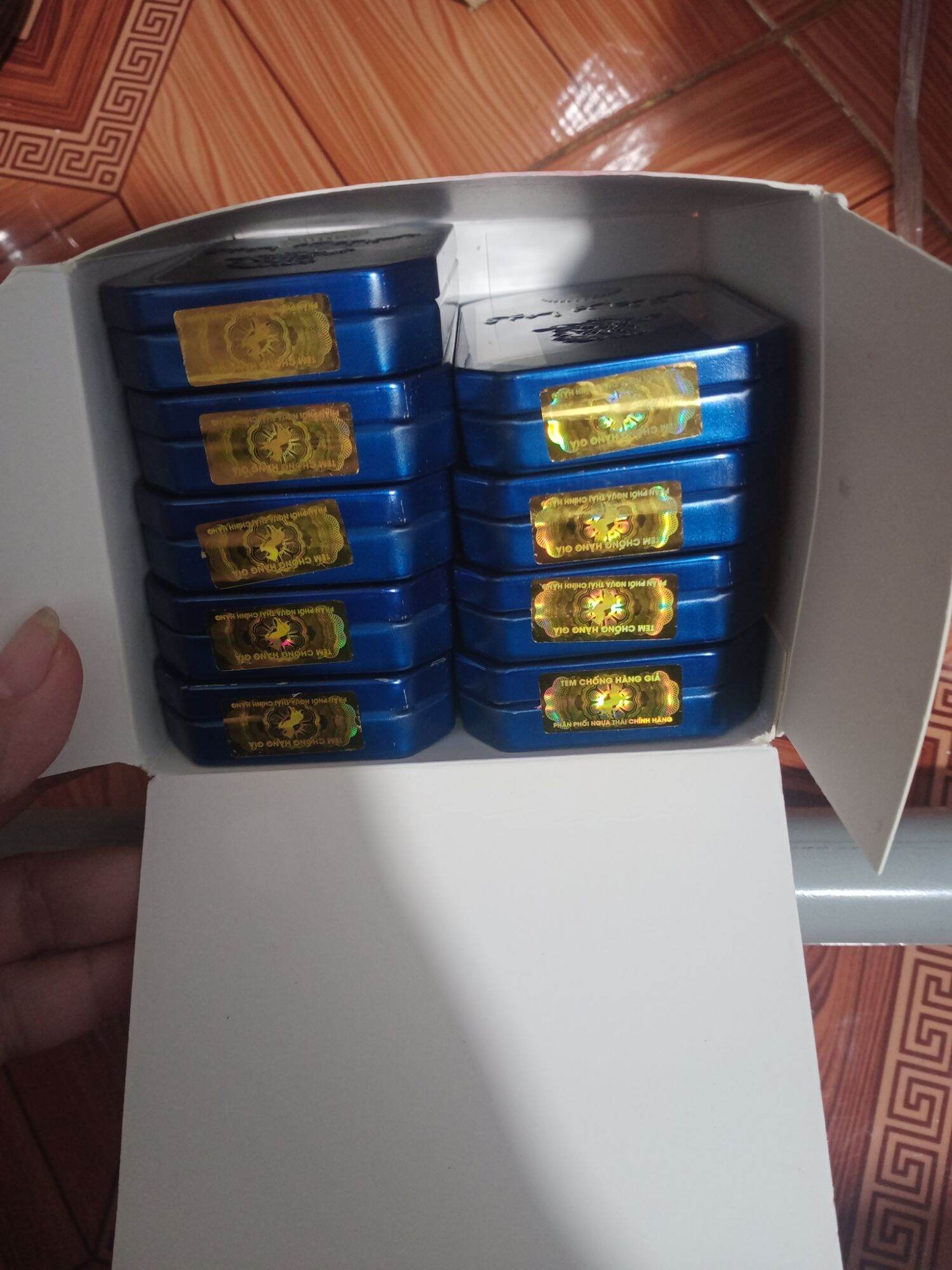 1 hộp kẹo thái