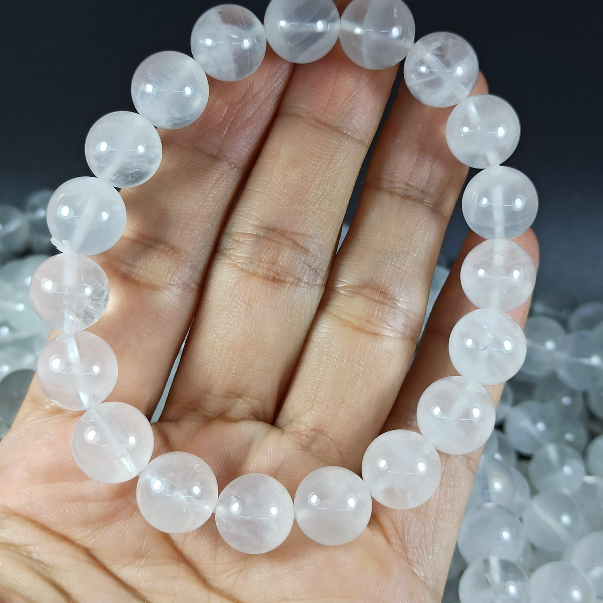 Vòng Tay Đá Thạch Anh Ưu Ling Trắng Tự Nhiên size 10mm