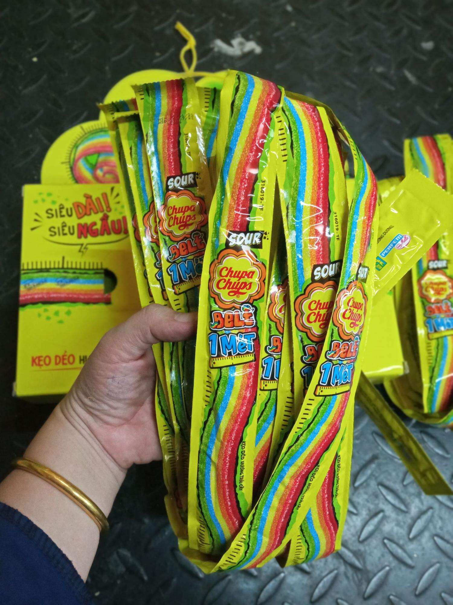 Kẹo dẻo Chupa Chups dây 1 mét siêu dài cool ngầu