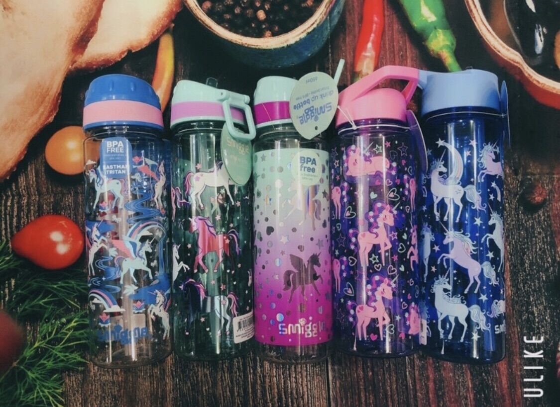 Bình nước Smiggle 700ml úc cho bé