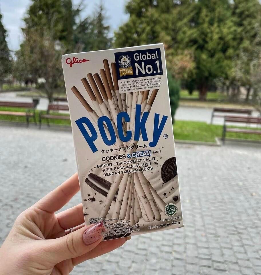 Bánh quy pocky Thái trắng vị cookie&cream 21k/ hộp