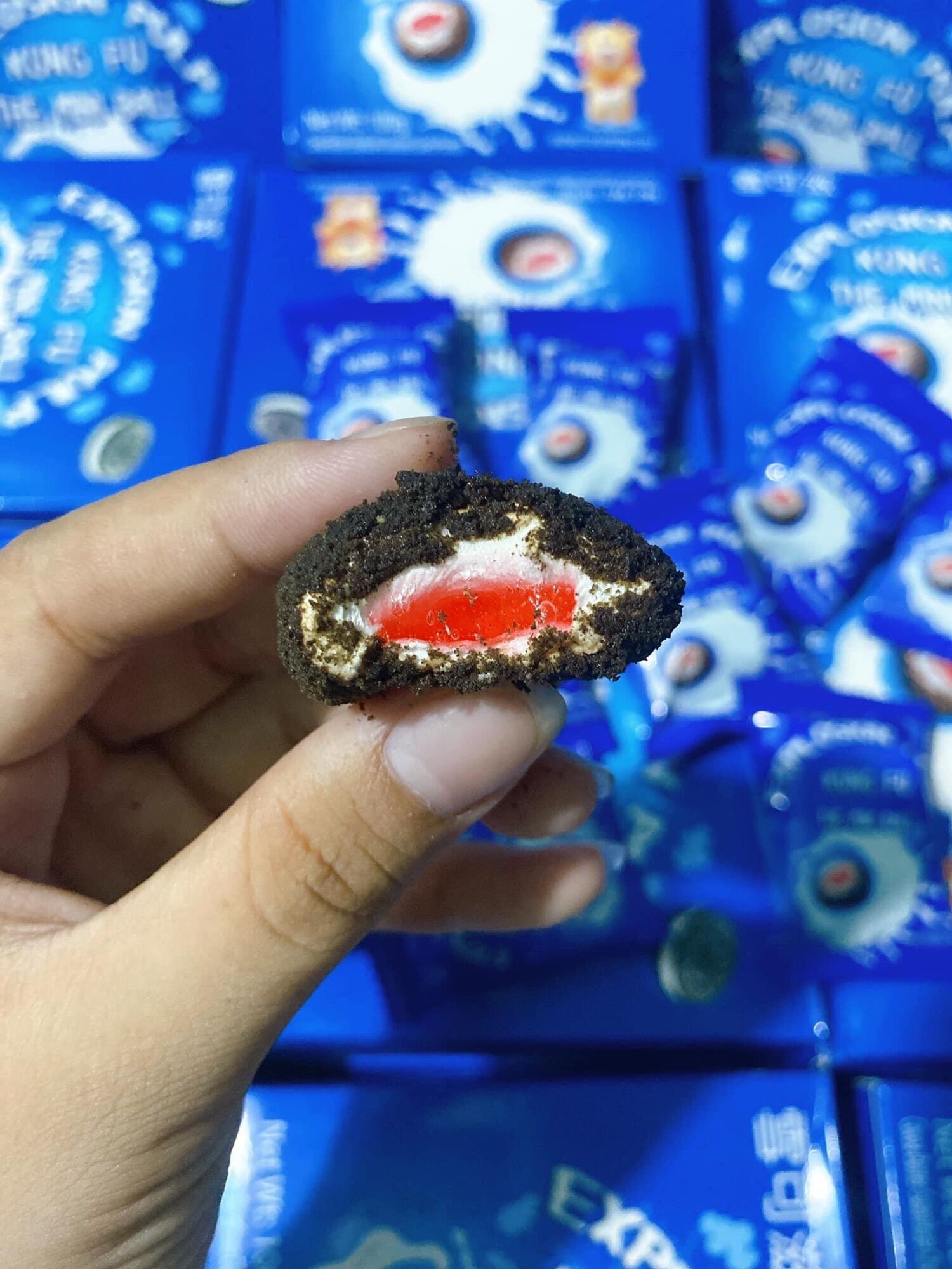 Bánh Oreo Marshmallow Nhân Dâu