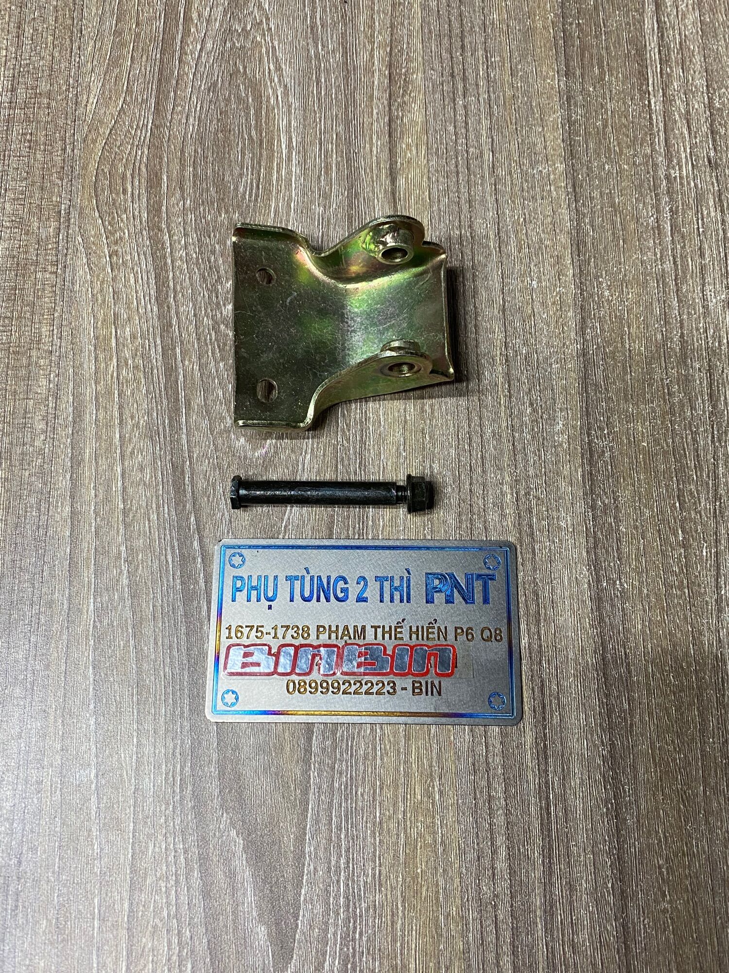 Pas yên trước Yaz + cốt