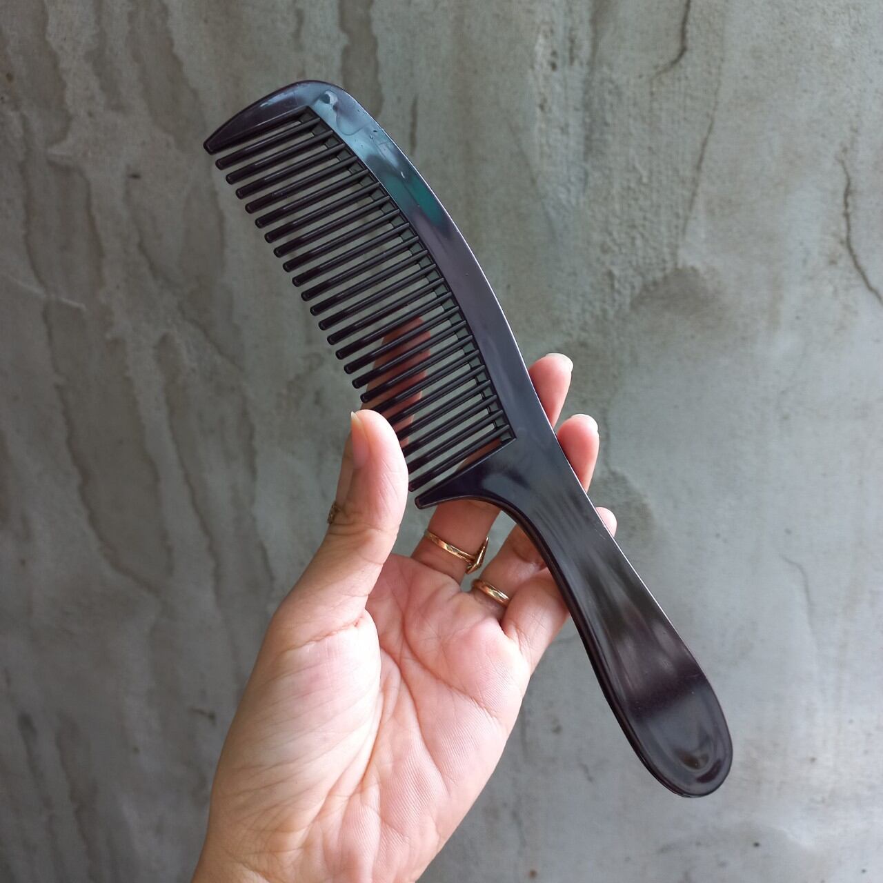 Lược chải tóc nhựa cứng cán nâu đen (21.5cm)