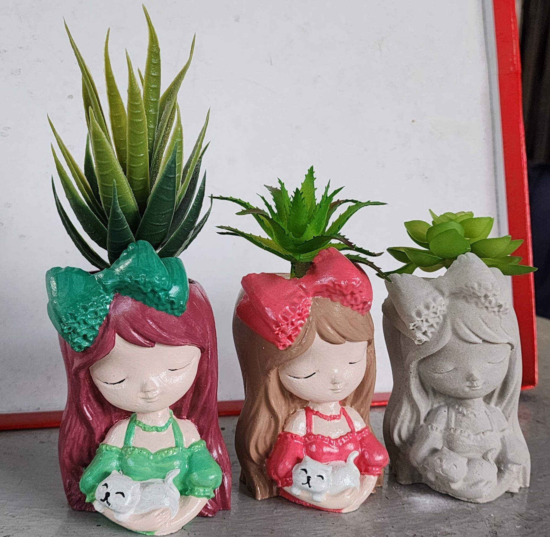 Chậu cô gái trồng sen đá.xương rồng.cây cảnh mini. lọ hoa.bình hoa.cắm hoa trang trí.tô tượng