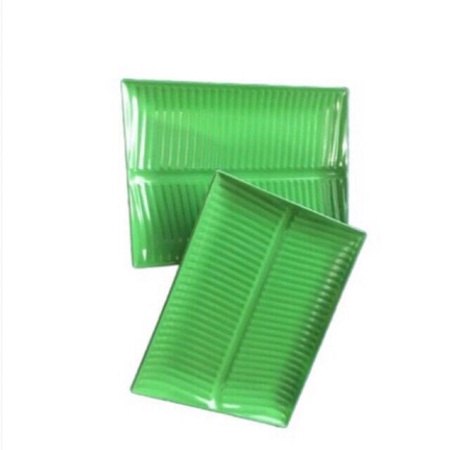 Đĩa phíp nhựa hình lá chuối (kt 30x23cn)