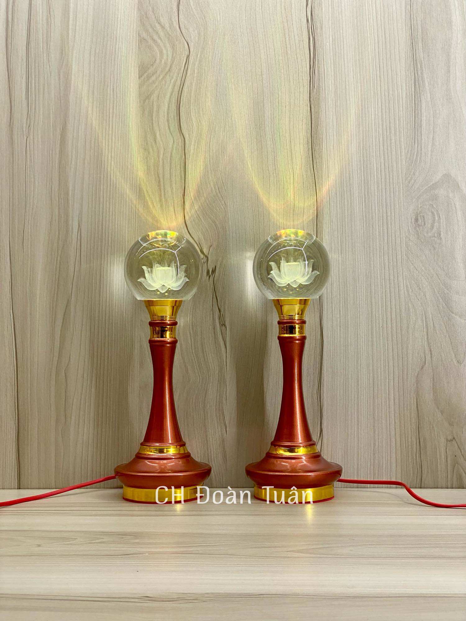ĐÈN THỜ PHA LÊ TRÁI ĐÀO & QUẢ CẦU PHA LÊ ( MỘT CẶP)
