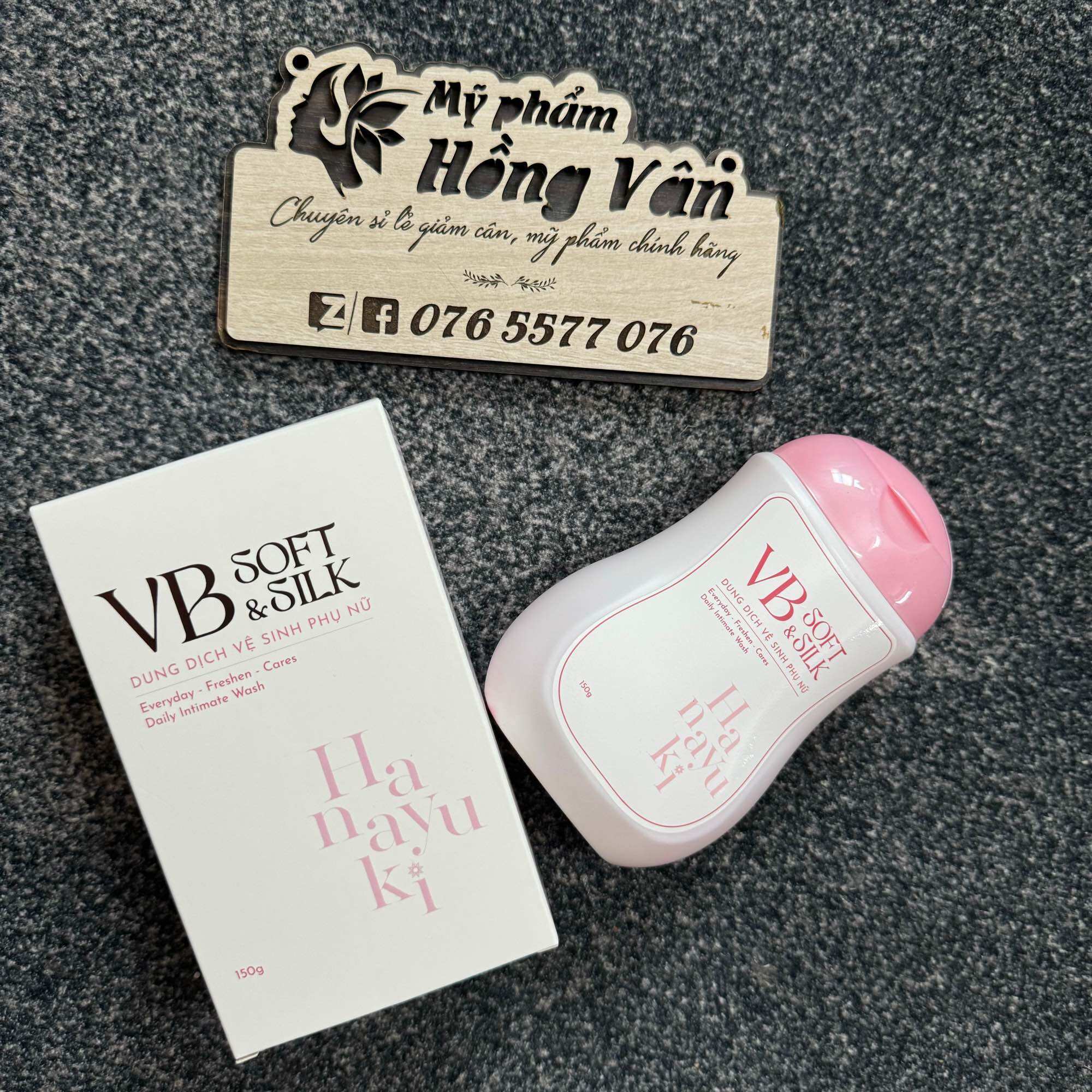 Dung dịch vệ sinh Hanayuki màu hồng VB Soft Silk - ddvs Hana phiên bản mới