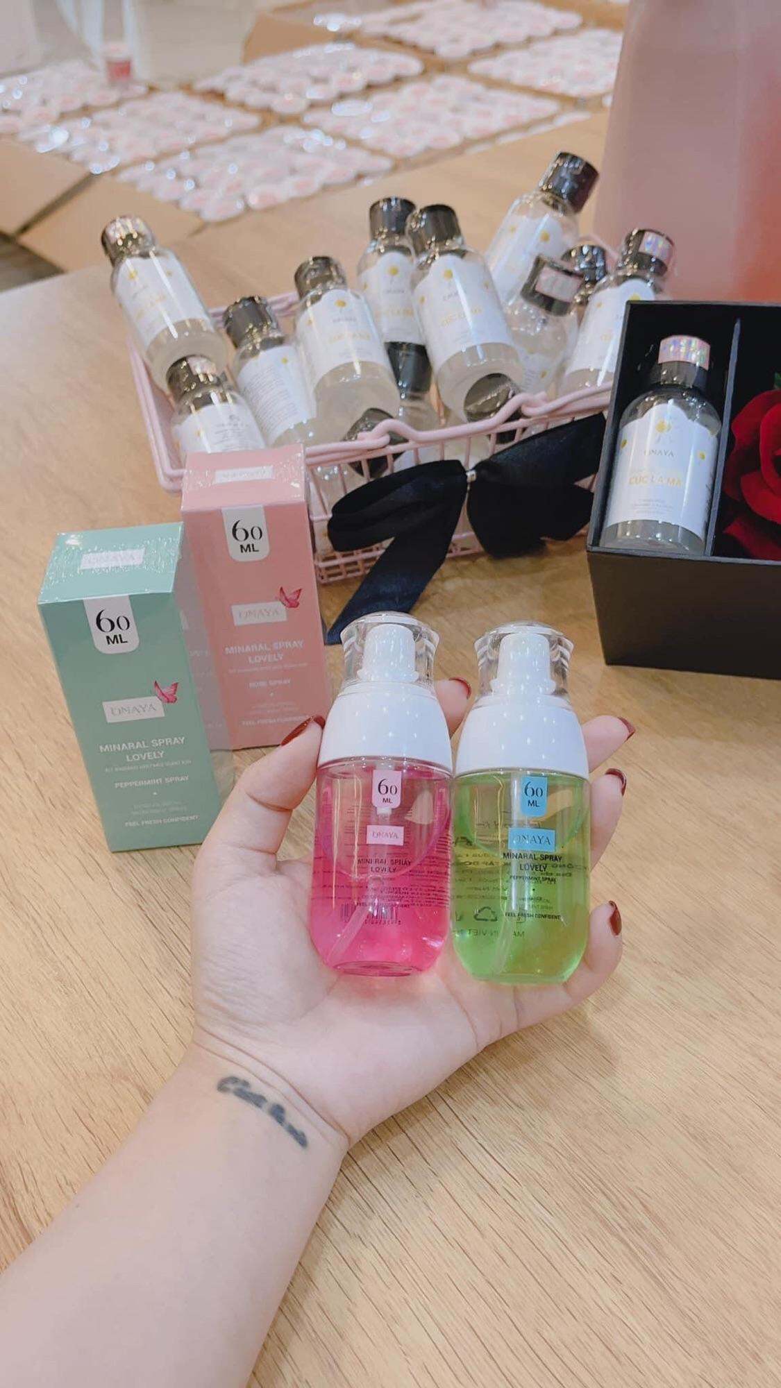 Xịt khoáng Onaya 60ml - Dung dịch vệ sinh Cúc La Mã 60ml