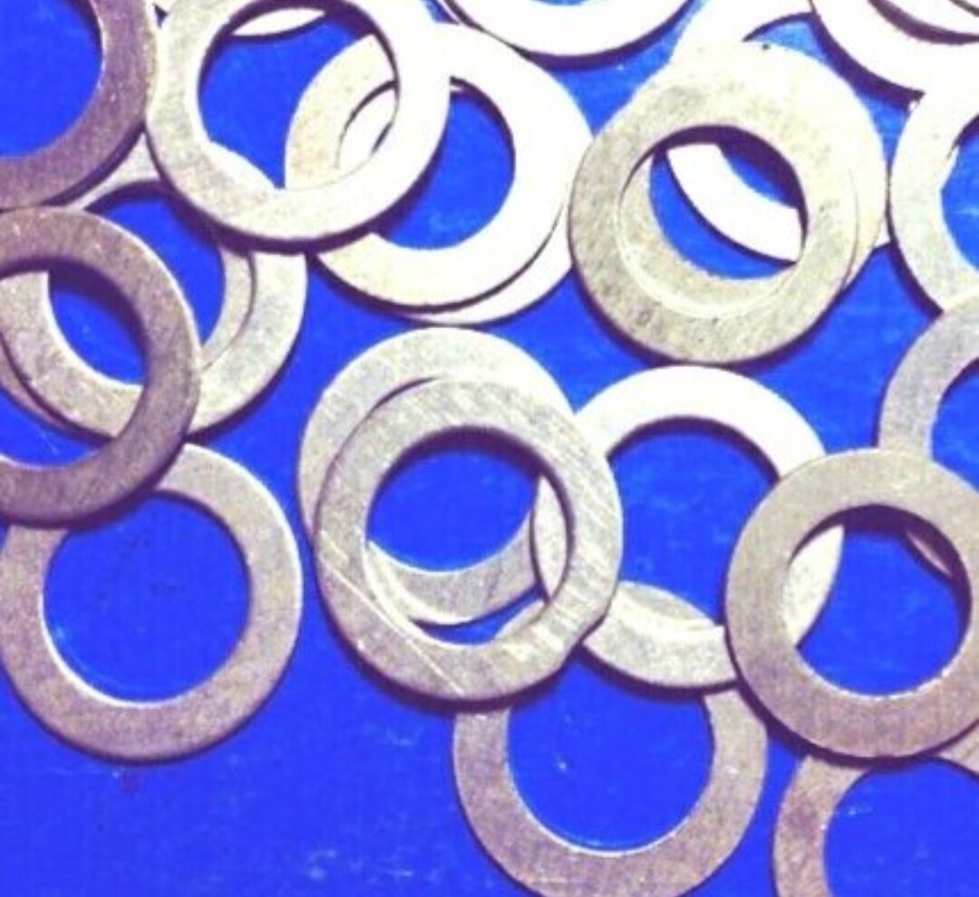 [Hcm]Aluminum Fur Brushes with Holes 13Ly X 50. Pieces...