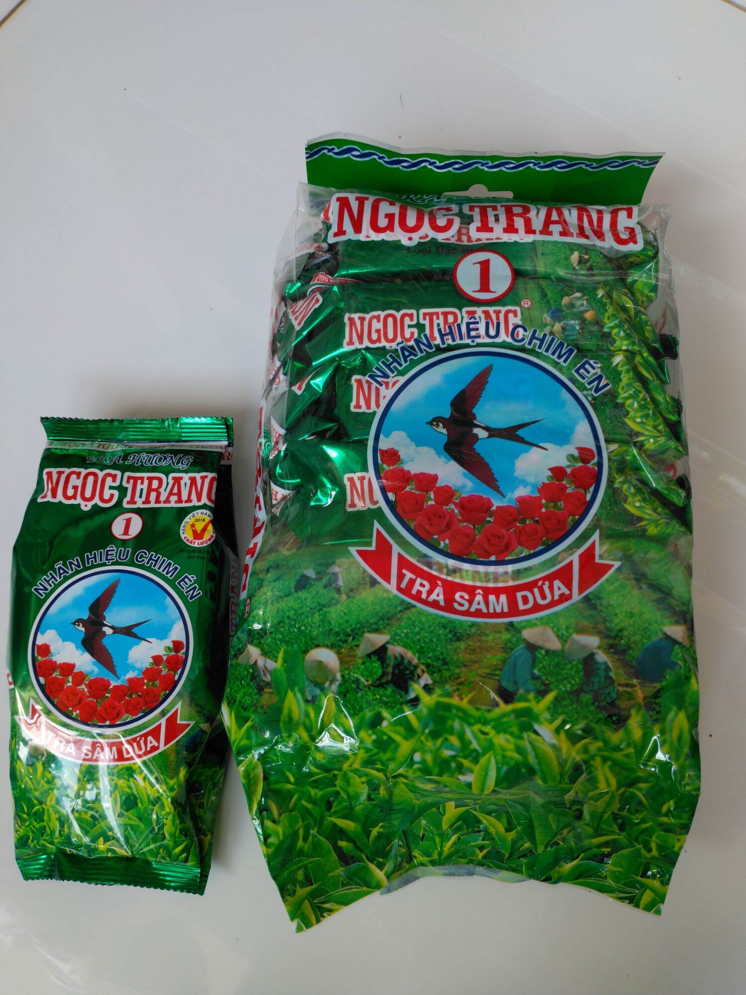 [ HCM ] Lốc trà Sâm Dứa Ngọc Trang 6 gói × 70 g