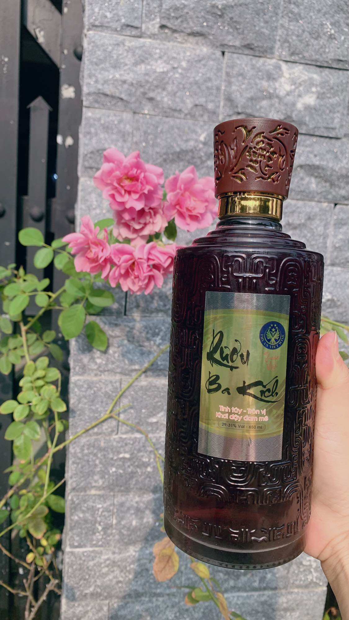 Rượu Ba Kích (chai 650ml)