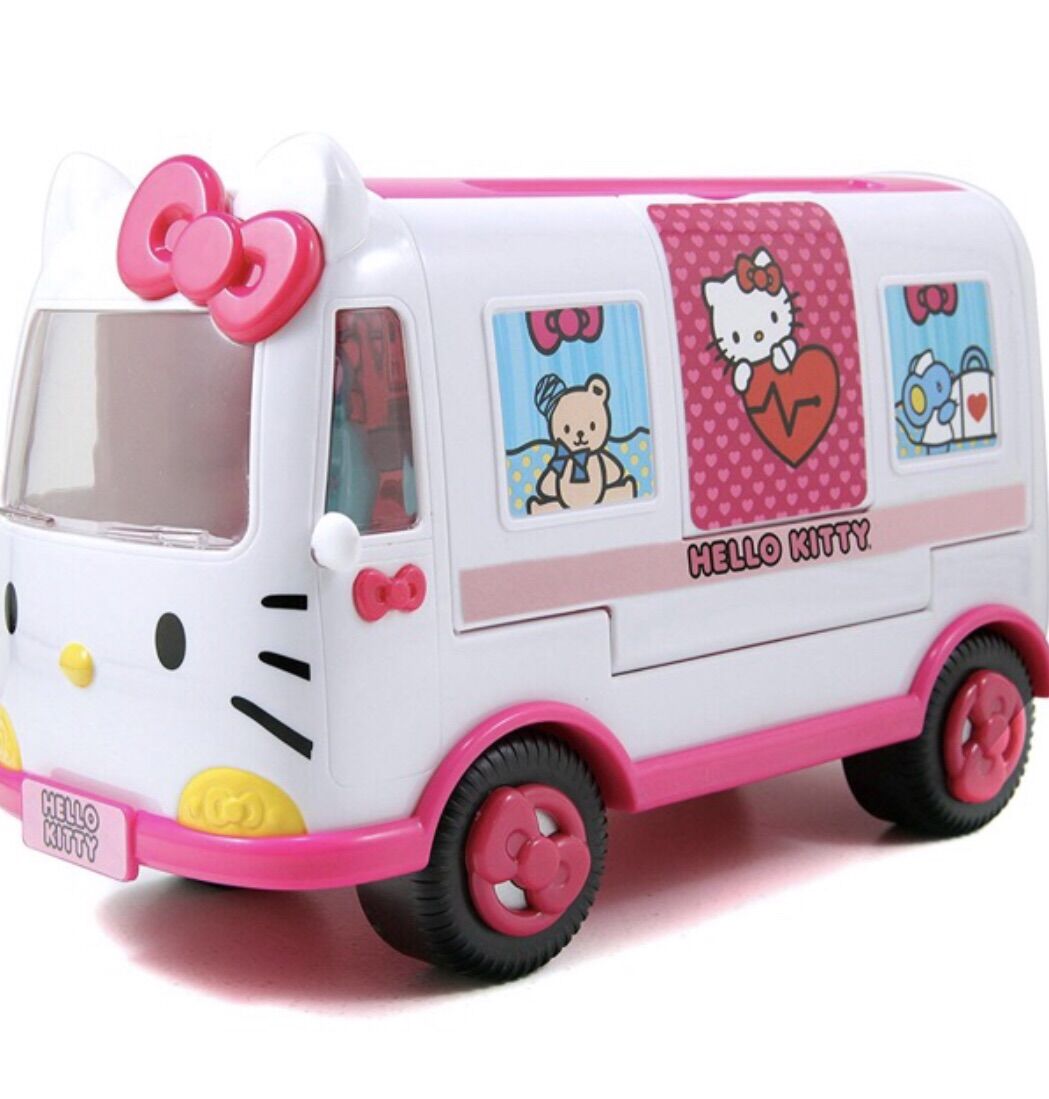 Set Hello Kitty xe bus và máy bay trực thăng