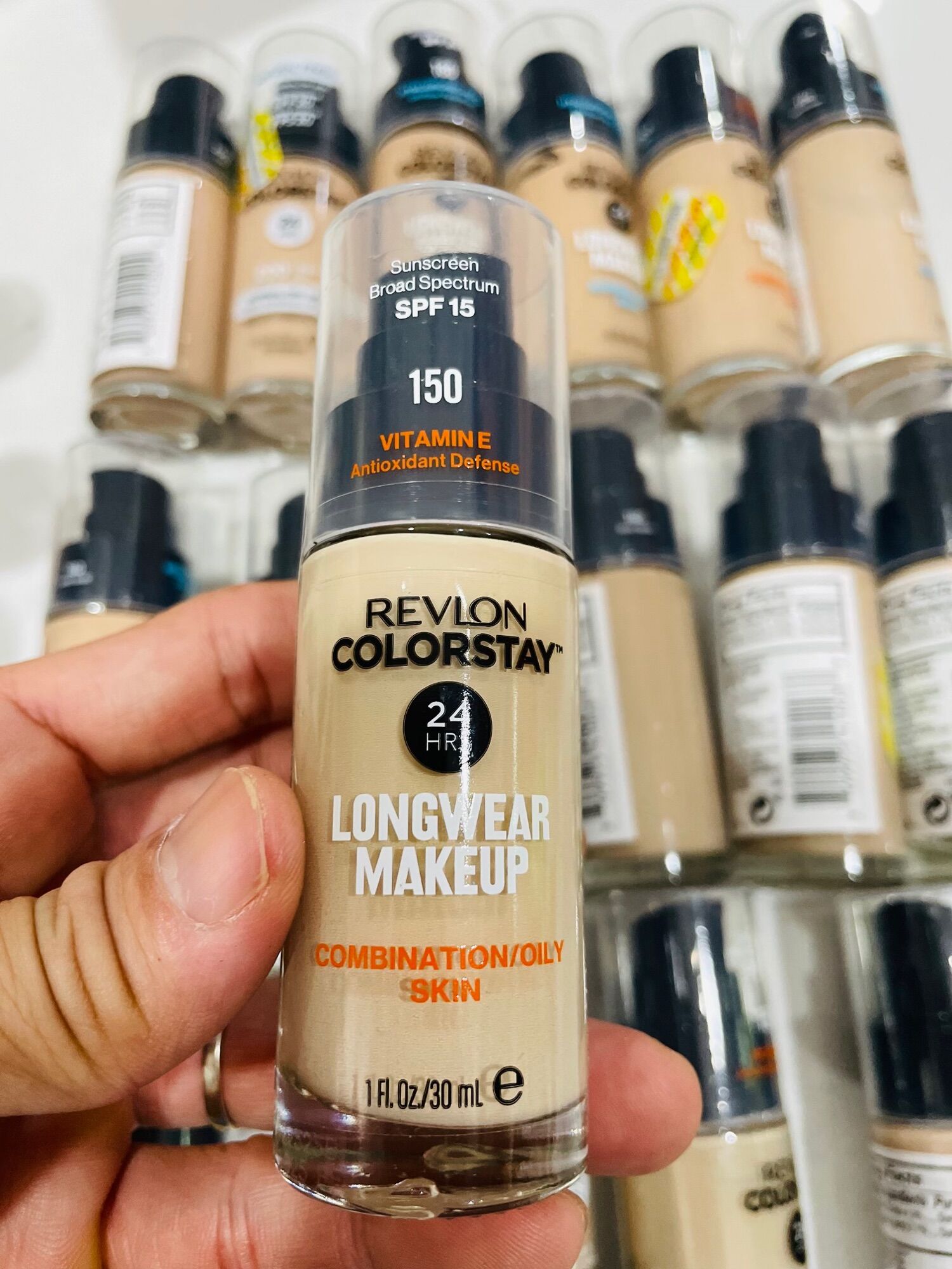 Kem nền Revlon Color Stay mẫu mới