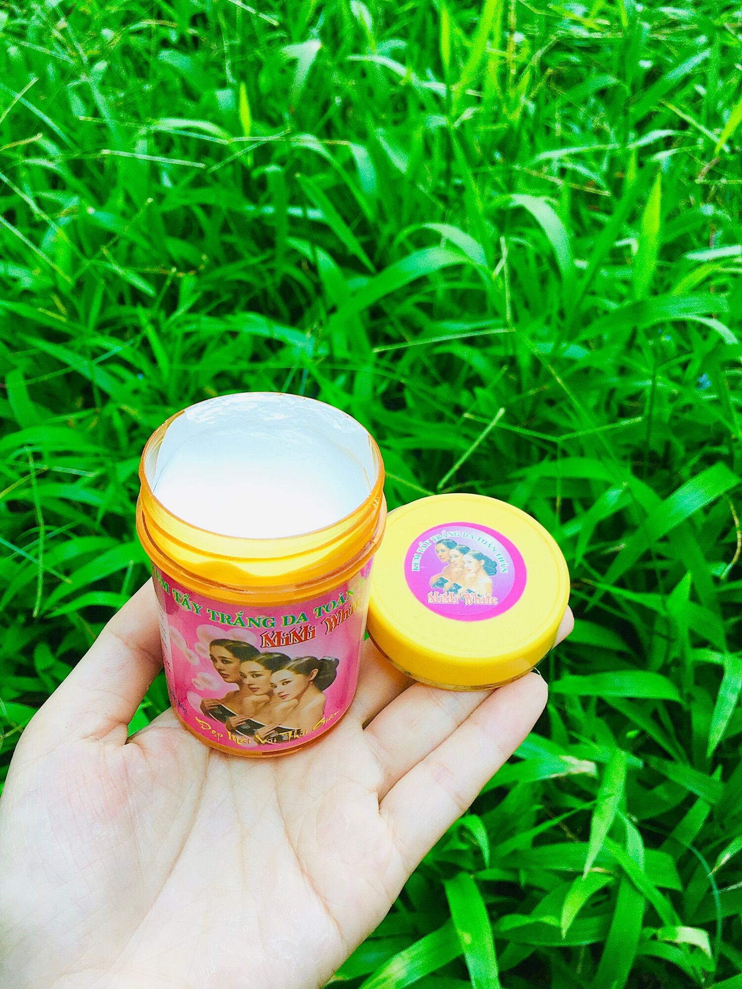 Kem kích trắng body Mini White hộp 80 gram