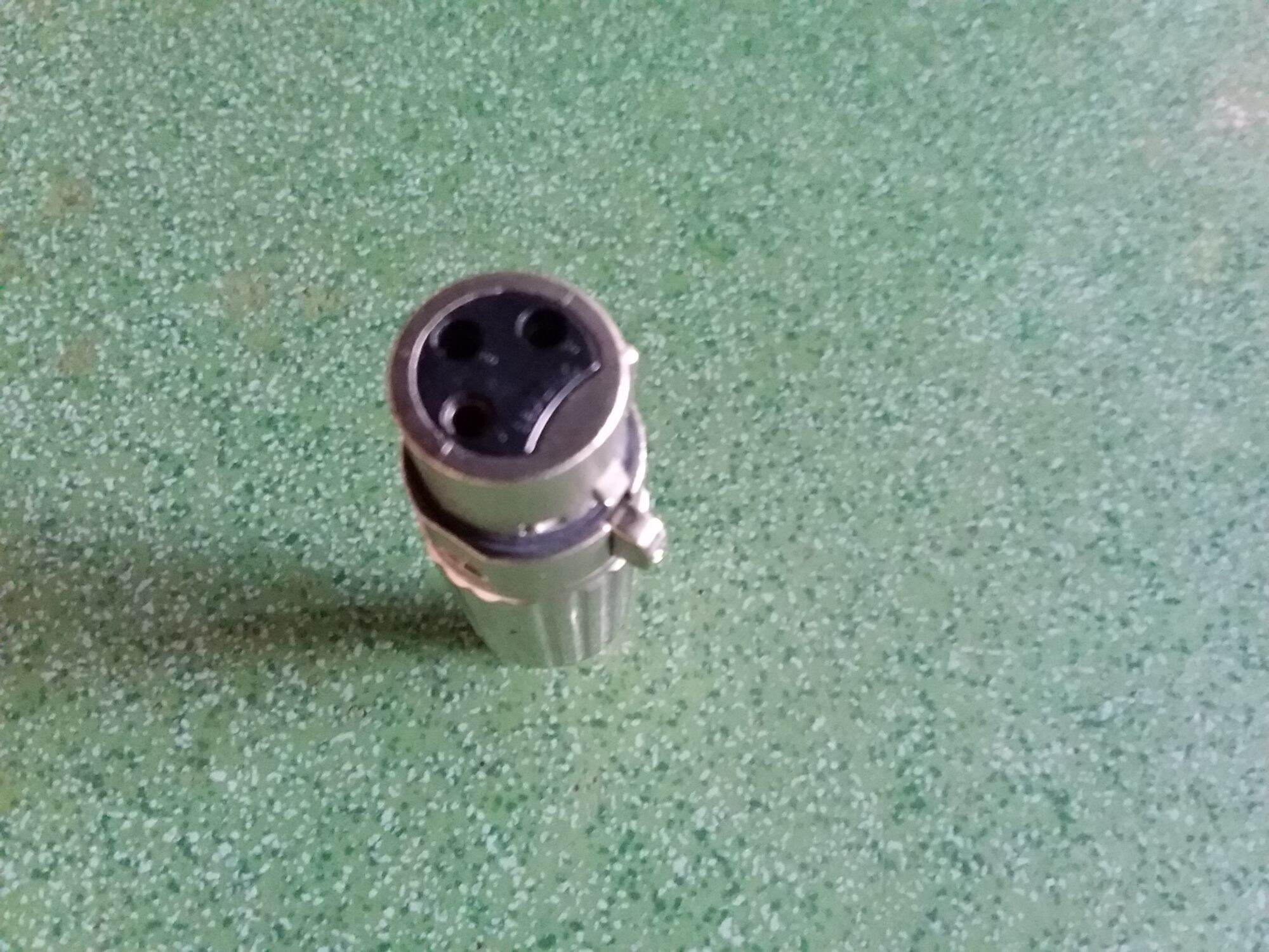 1-RẮC INOX CANON RA AV