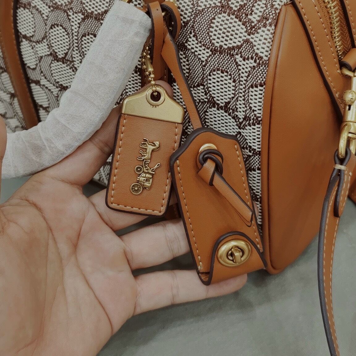 Túi NEW C🅾️AC*H RUBY SATCHEL 25 siêu sang chảnh