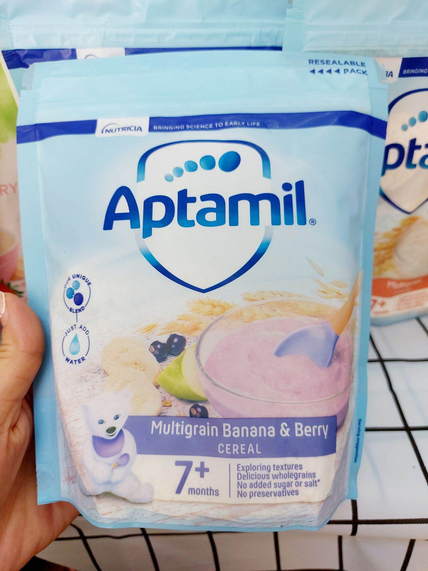 Bột ăn dặm Aptamil Anh