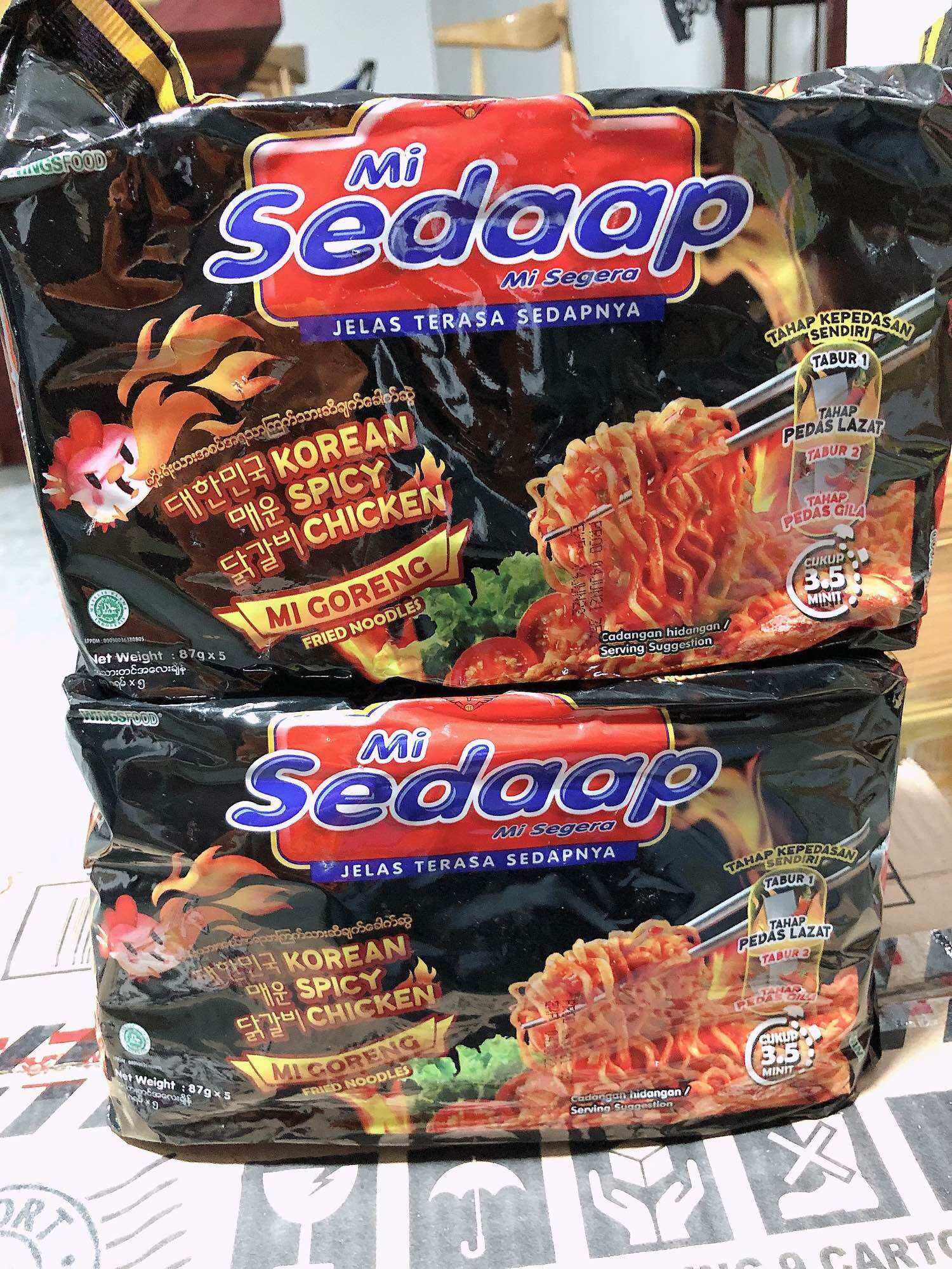 Mì trộn sedaap indo,vị gà cay hàn quốc 1 thùng 8 lốc
