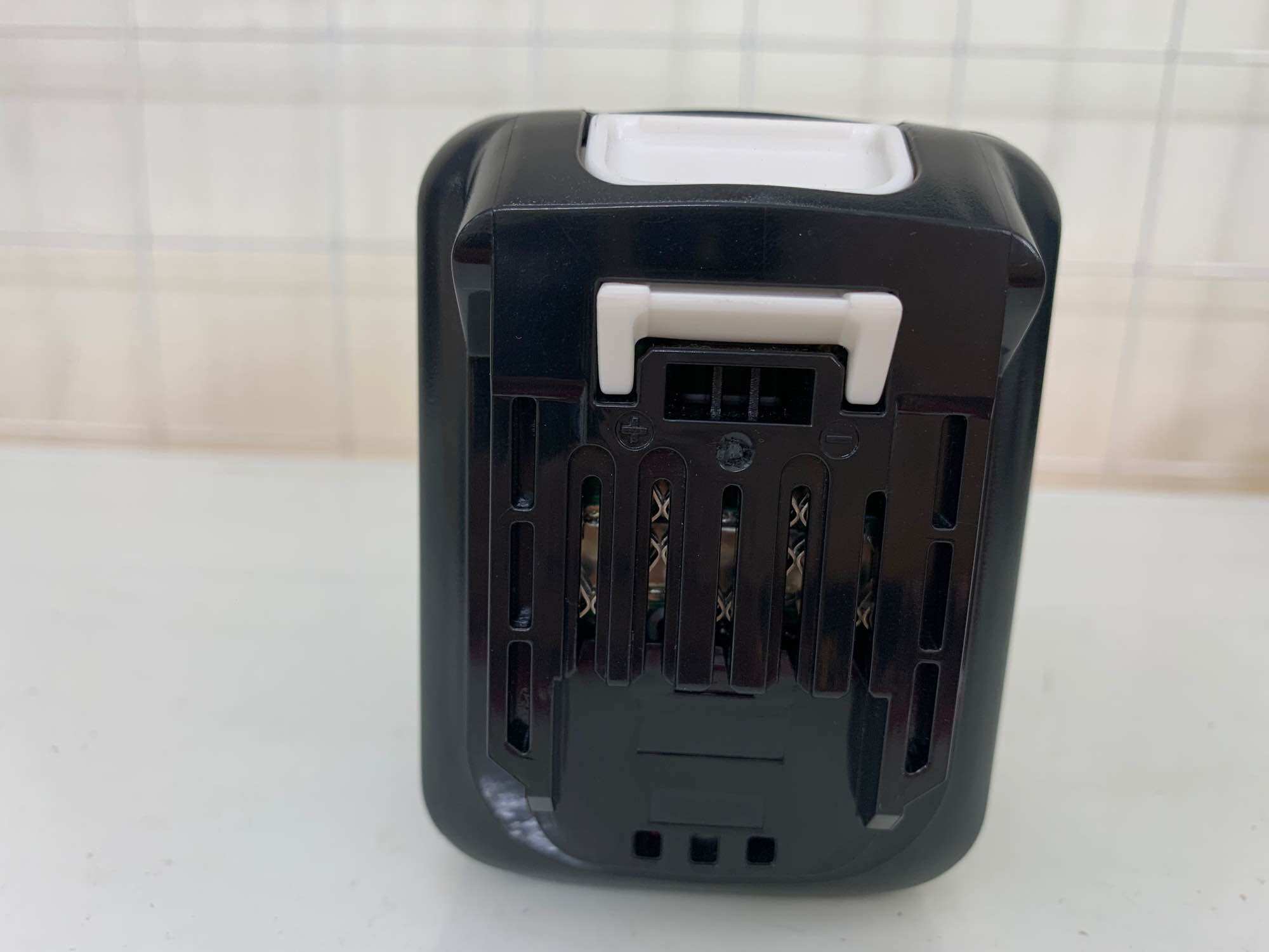 Pin makita 12v 5Ah zin hãng