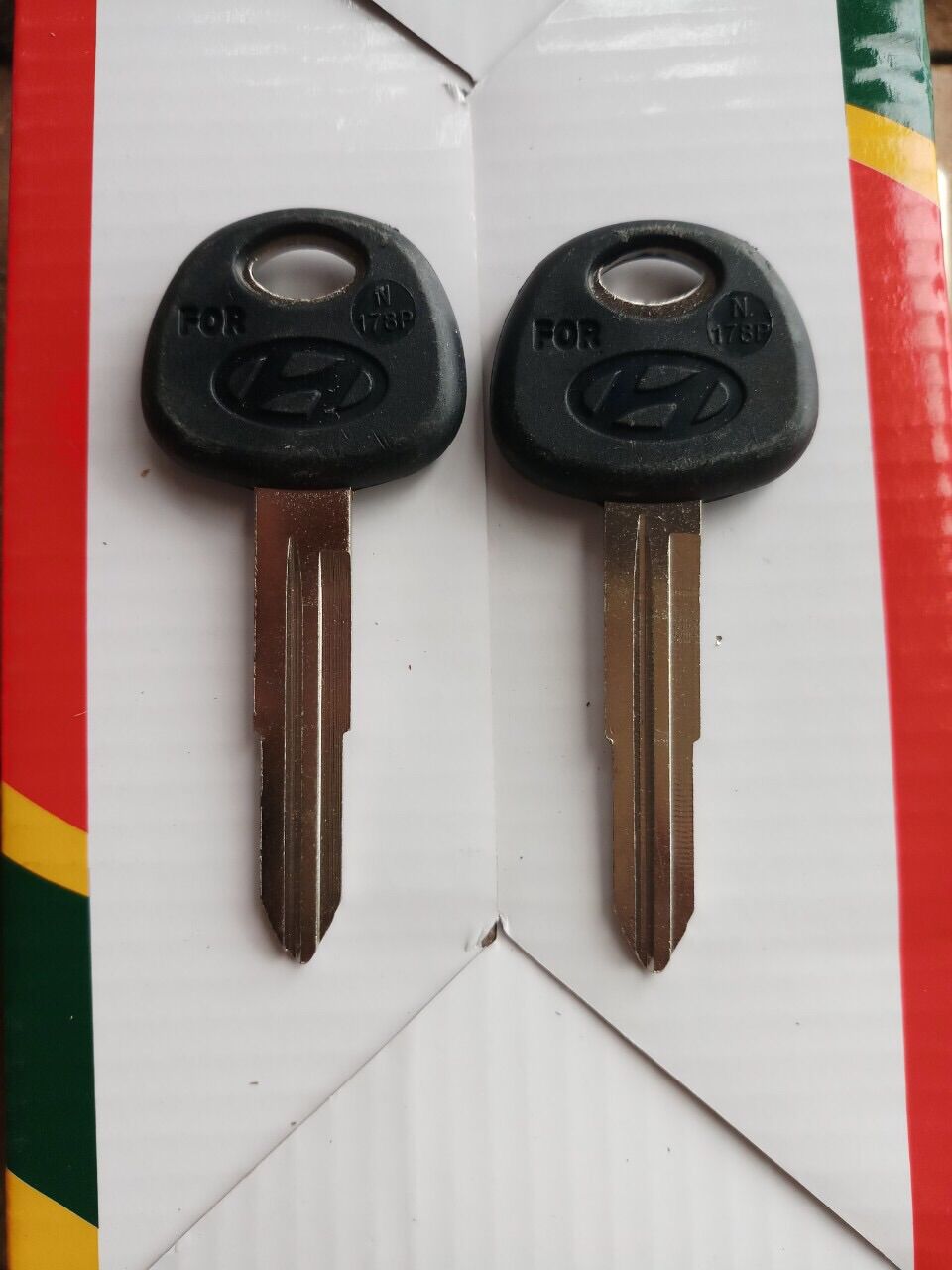 Phôi chìa khoá xe HUYNDAI rảnh trái
