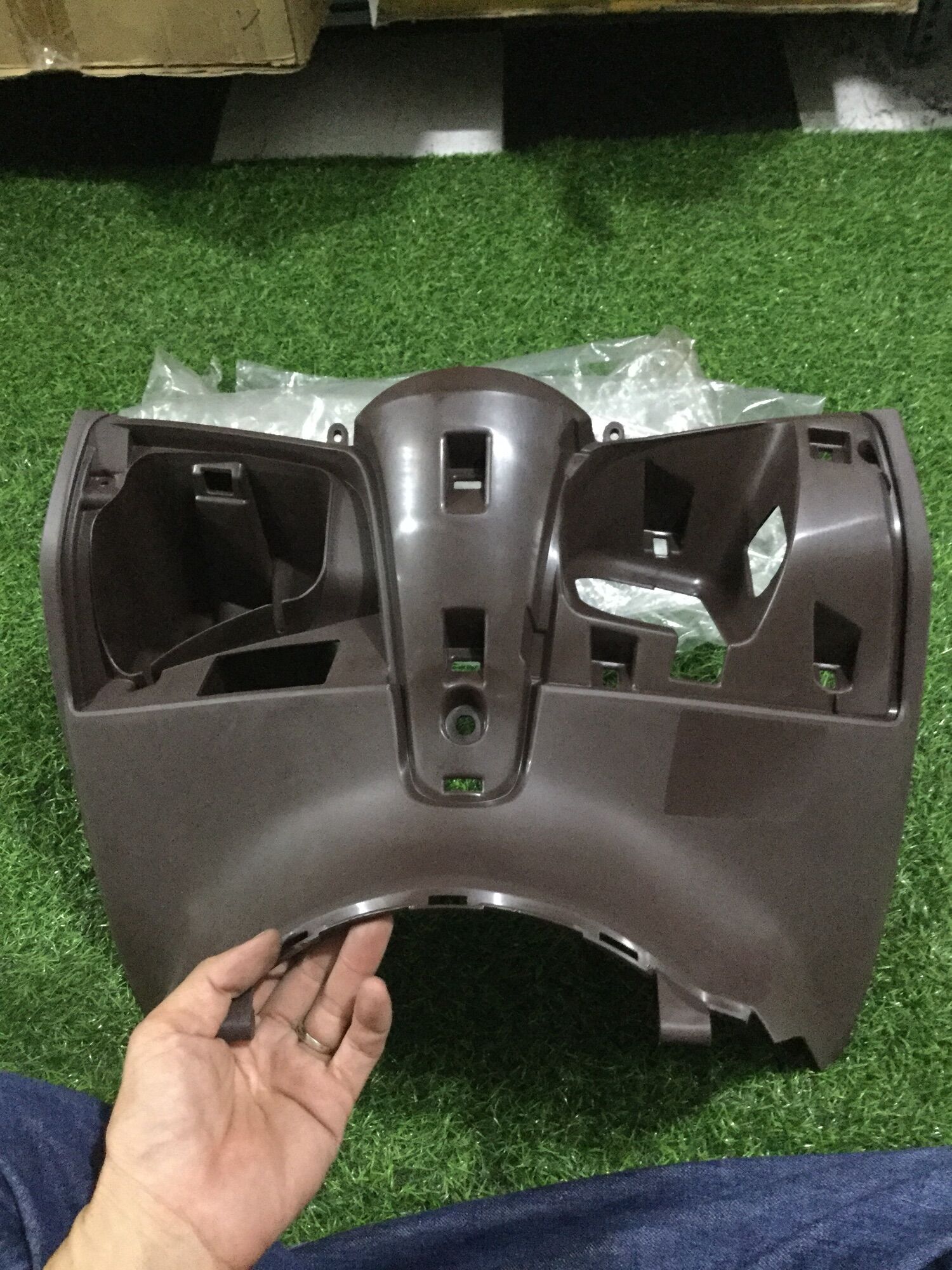 Ốp kiệt ổ khoá pcx 2010 thái màu nâu