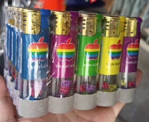 𝐇𝐨̣̂𝐩 𝐐𝐮𝐞̣𝐭 khè Bật lửa🔥 khò xí ngầu xúc xắc chống gió (Hộp 50c)