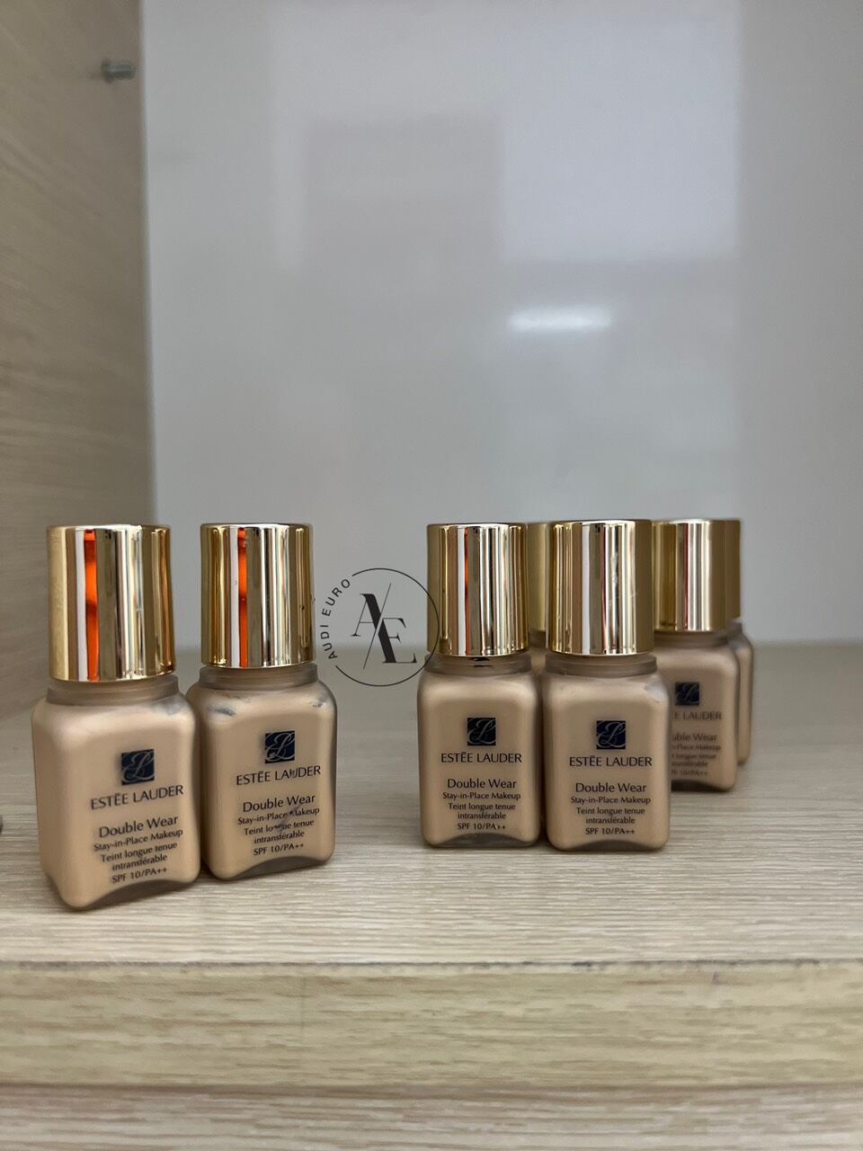 Kem nền estee lauder