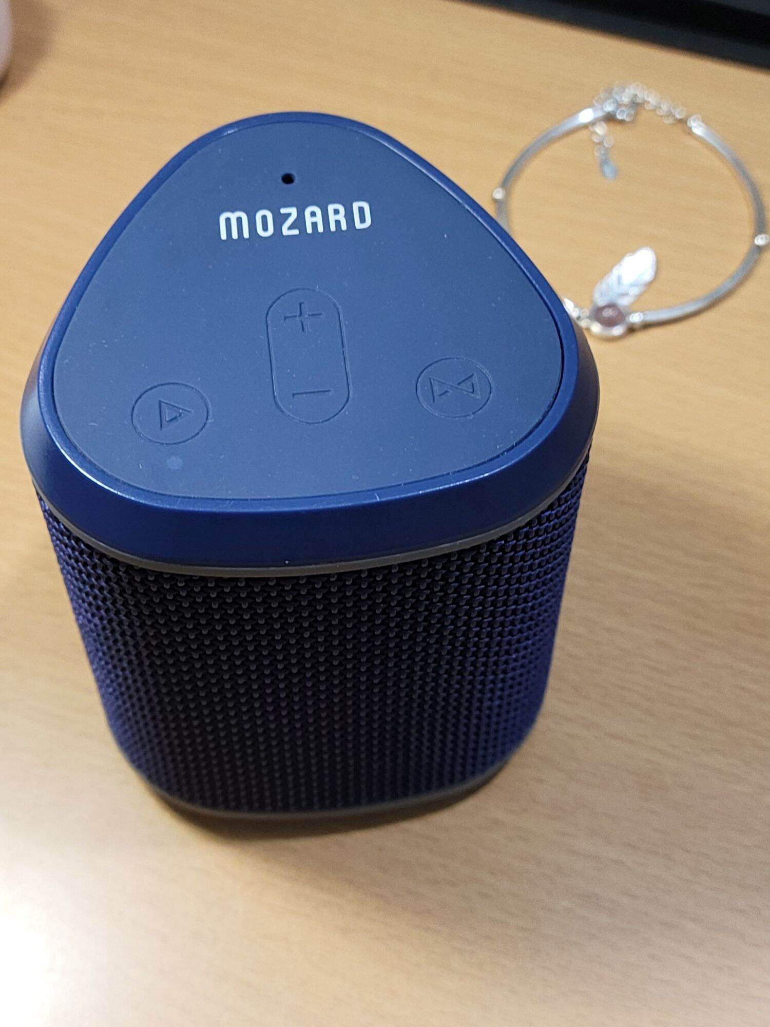 Loa Bluetooth Mozard Y550 Plus trưng bày 99%