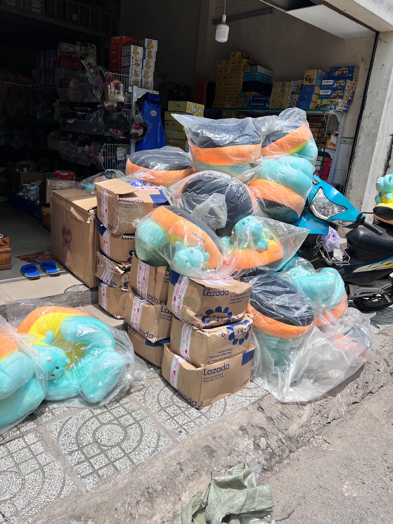 Túi nước giặt xả MaxKleen 2,2kg (Date 2025)