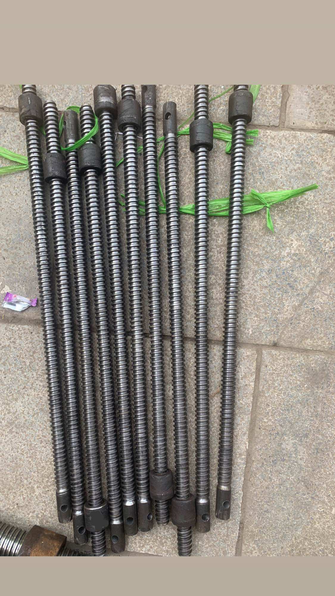 Vít me phi 20 x 60cm ,20x80. loại đep