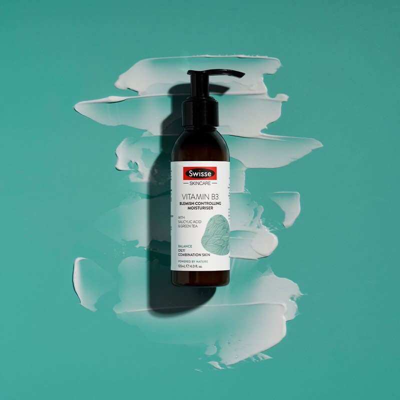 Kem dưỡng Swisse Vitamin B3 Blemish Controlling Moisturiser