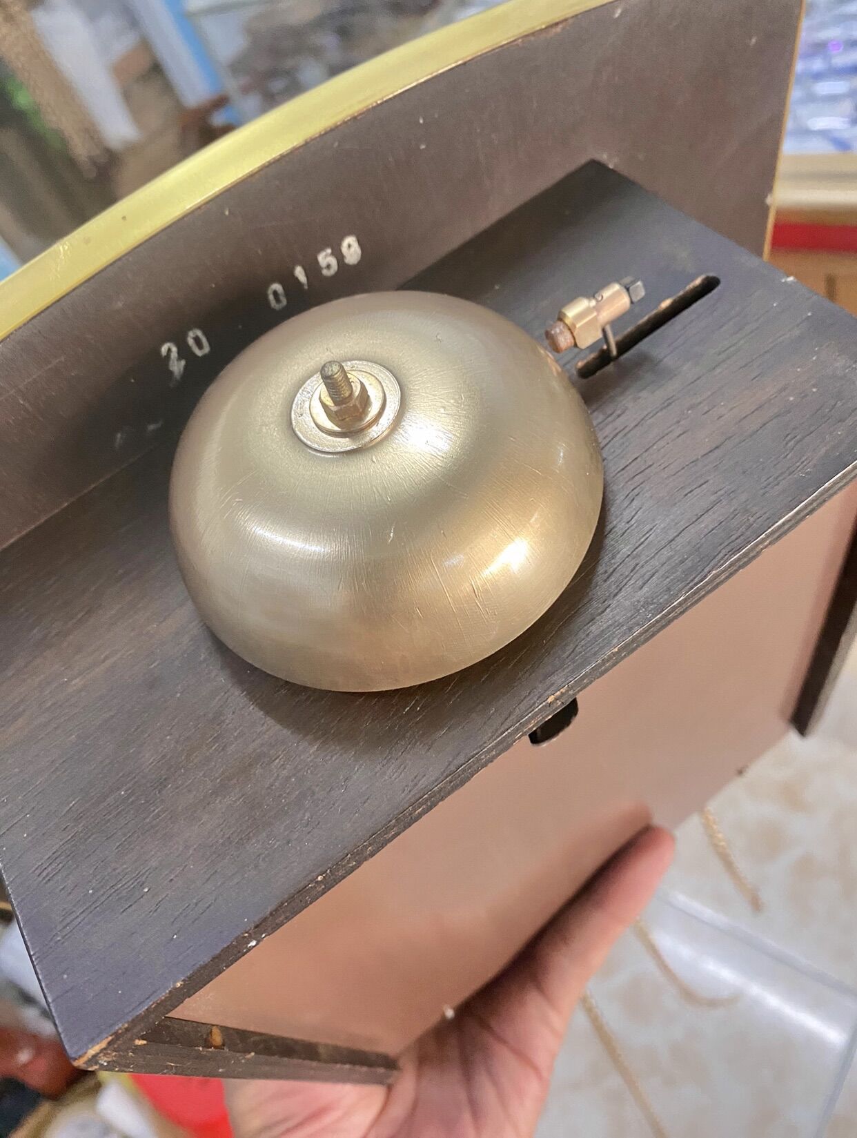 Đồng hồ treo tường quả lắc junhan tạ khúc đến từ Đức