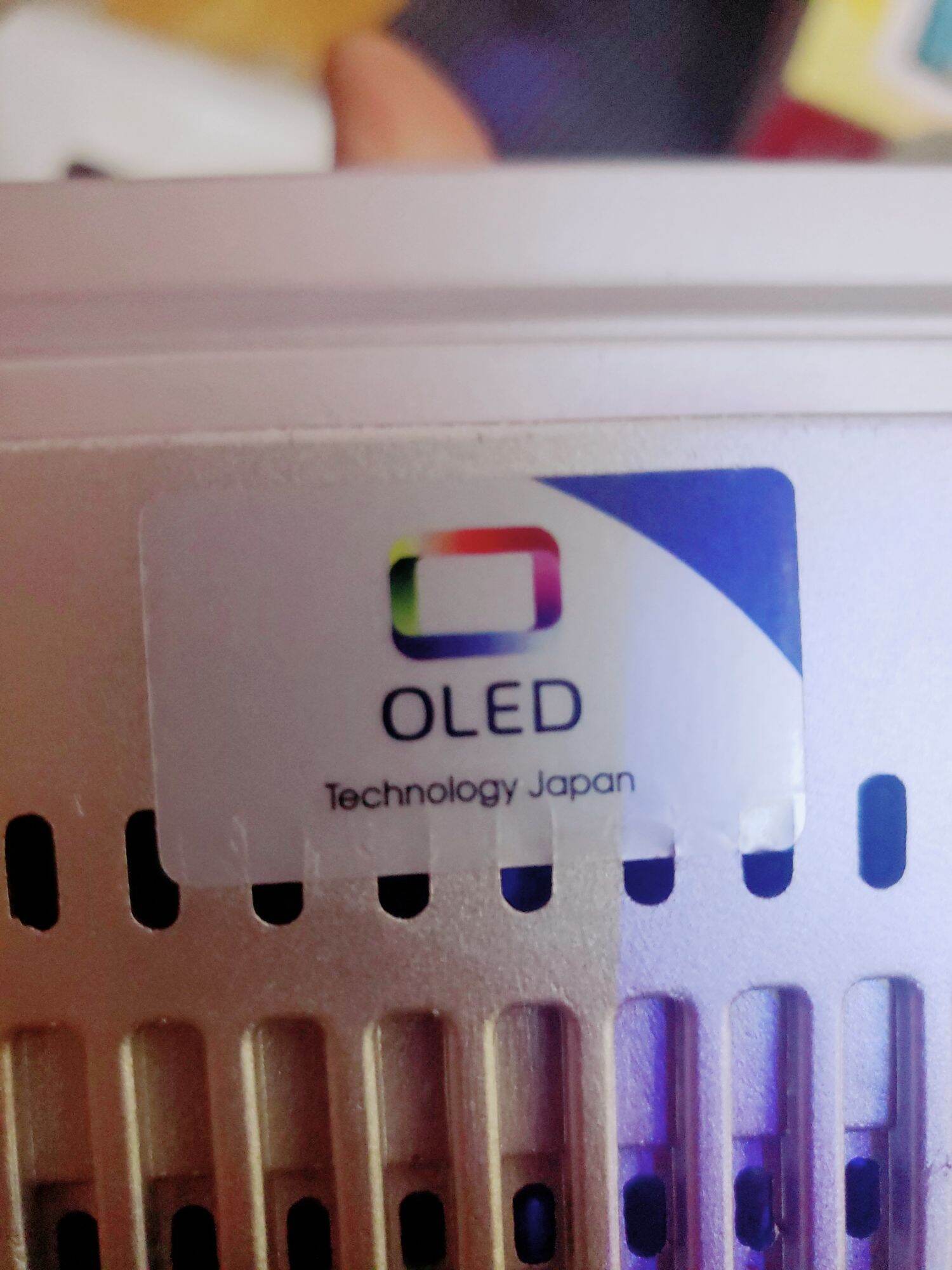 Màn Androi OLED C8 giành cho các loại ô tô (tất cả các hãng xe )