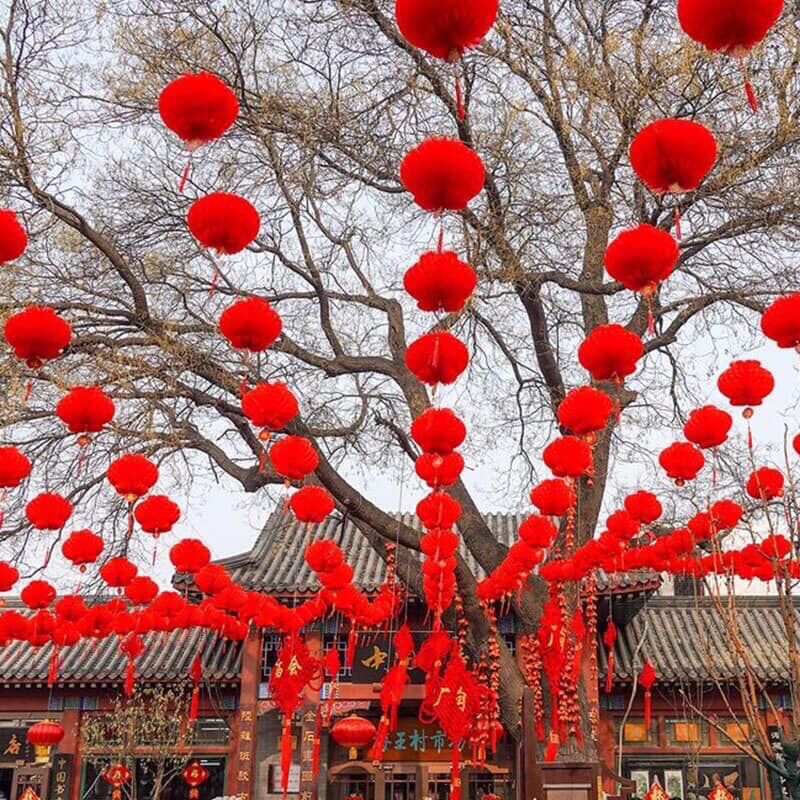 Đèn lồng giấy đỏ trang trí không gian nhà cửa, cửa hàng