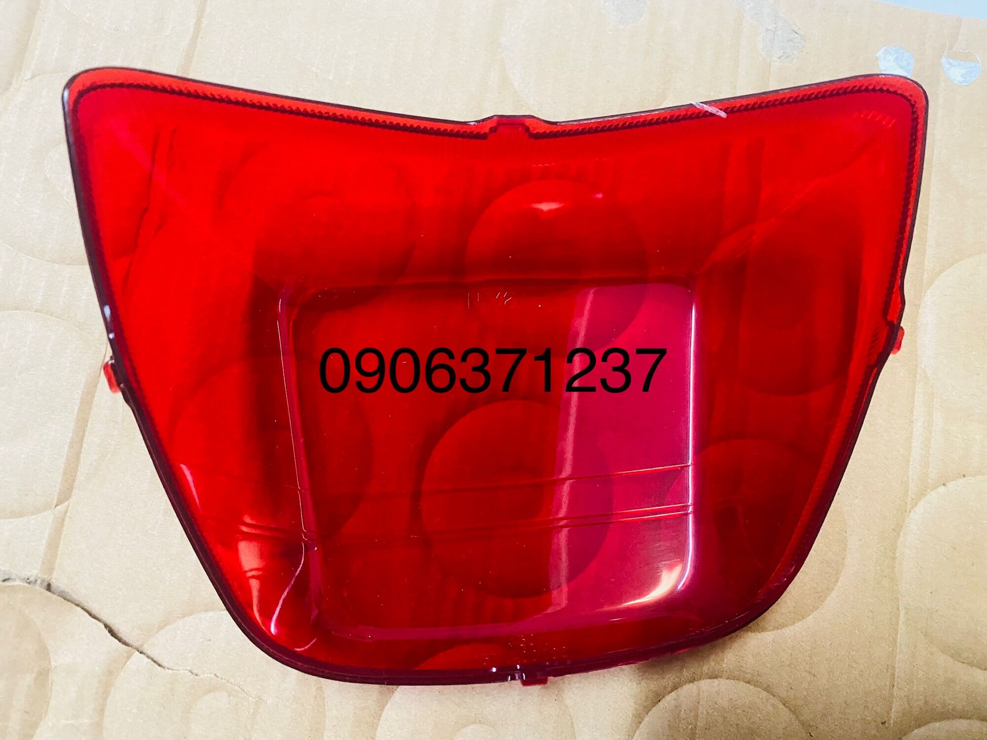 Chụp đèn lái (đèn hậu) xe Elizabeth đời xăng cơ