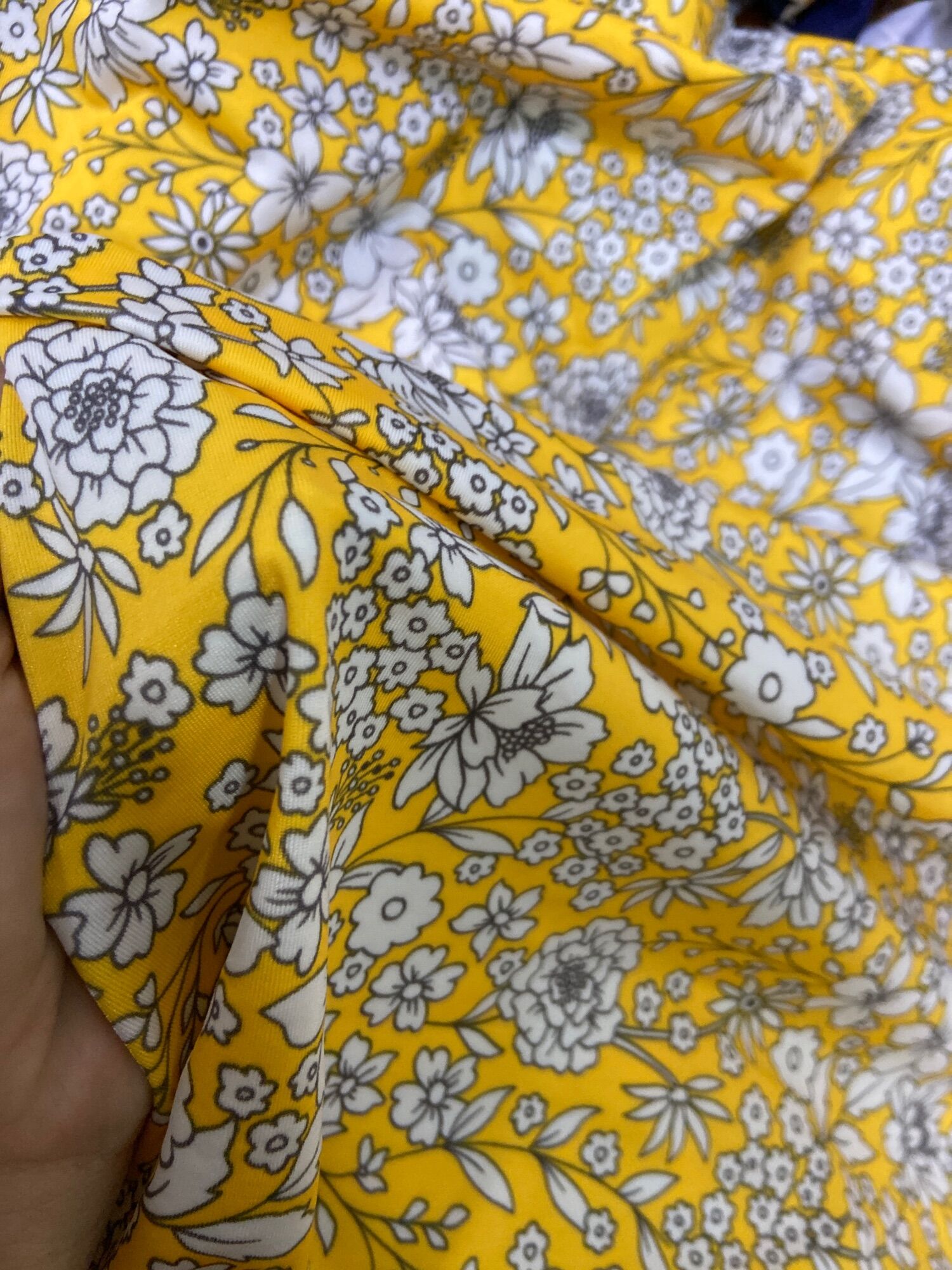 [HCM]2m1 thun giản 4chiều quá đẹp khổ 1m6