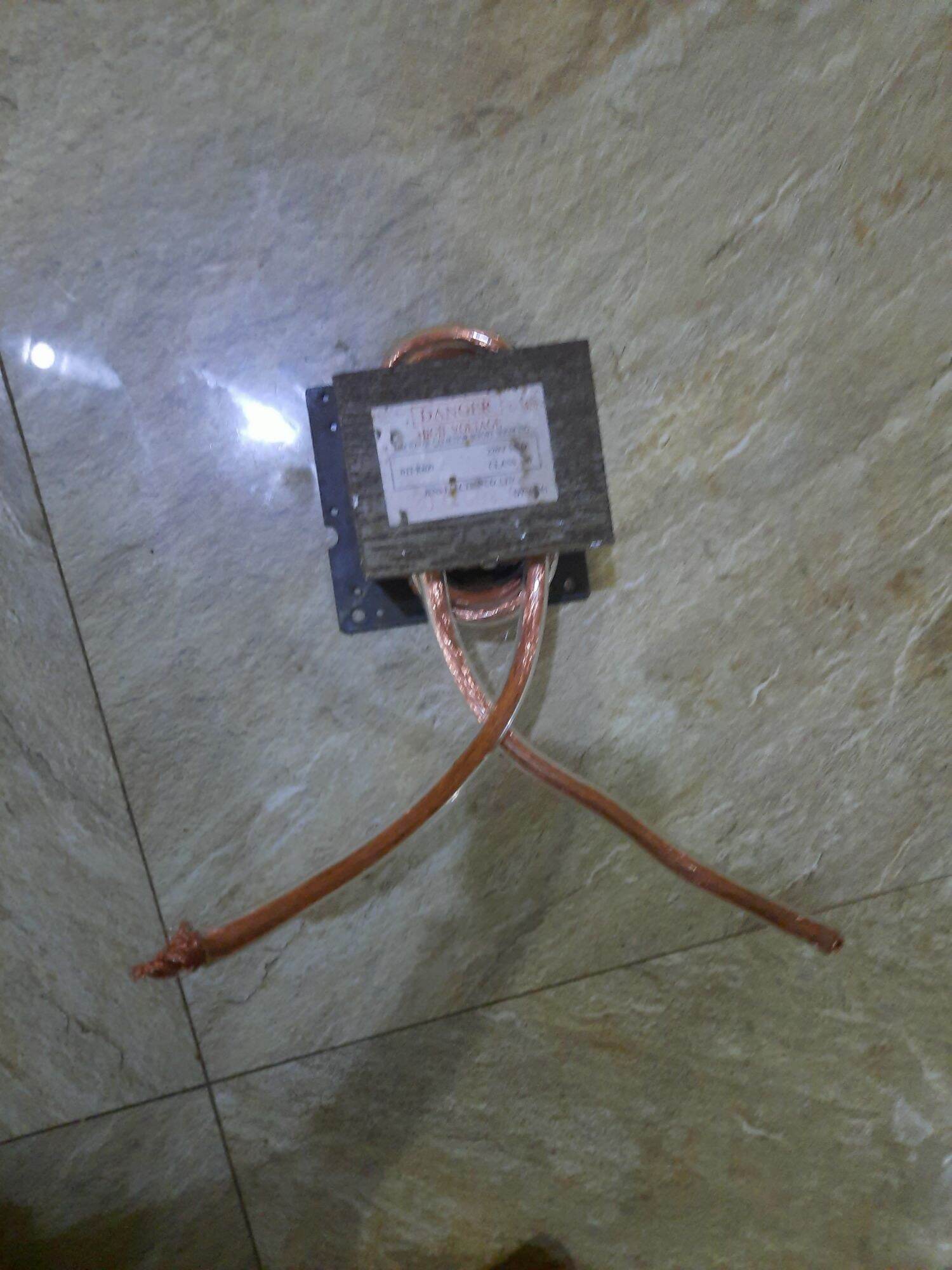 Biến Áp Lò Bi Sóng 800E (Đã quấn 4 vòng dây )