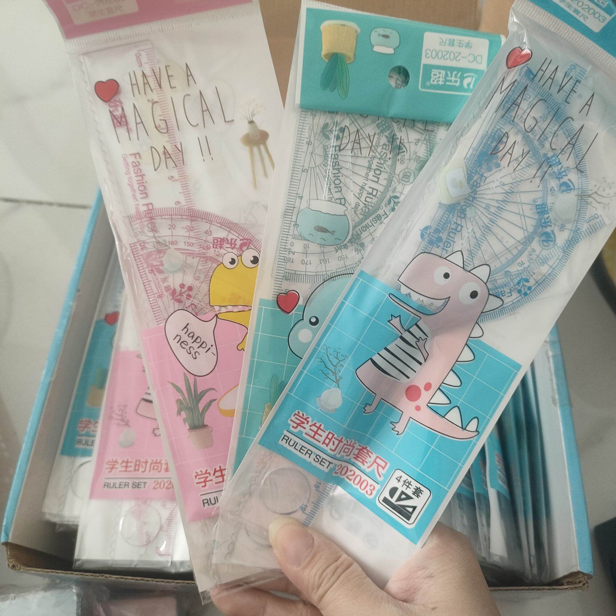 Thước học sinh 4 cây 20cm