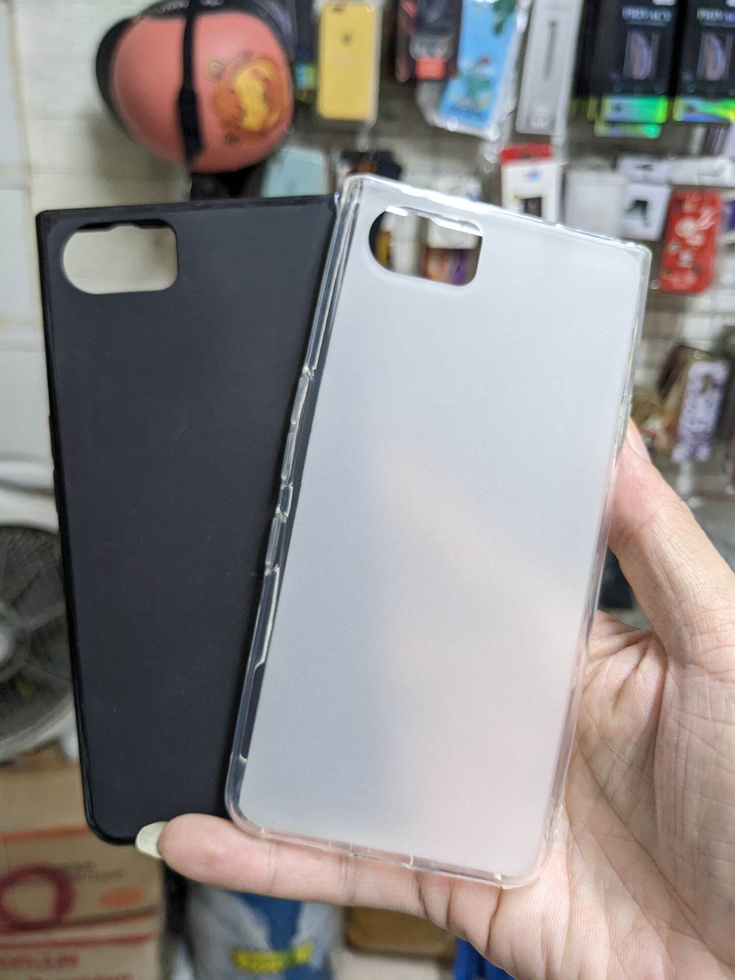 Ốp silicon màu trắng BB Key1