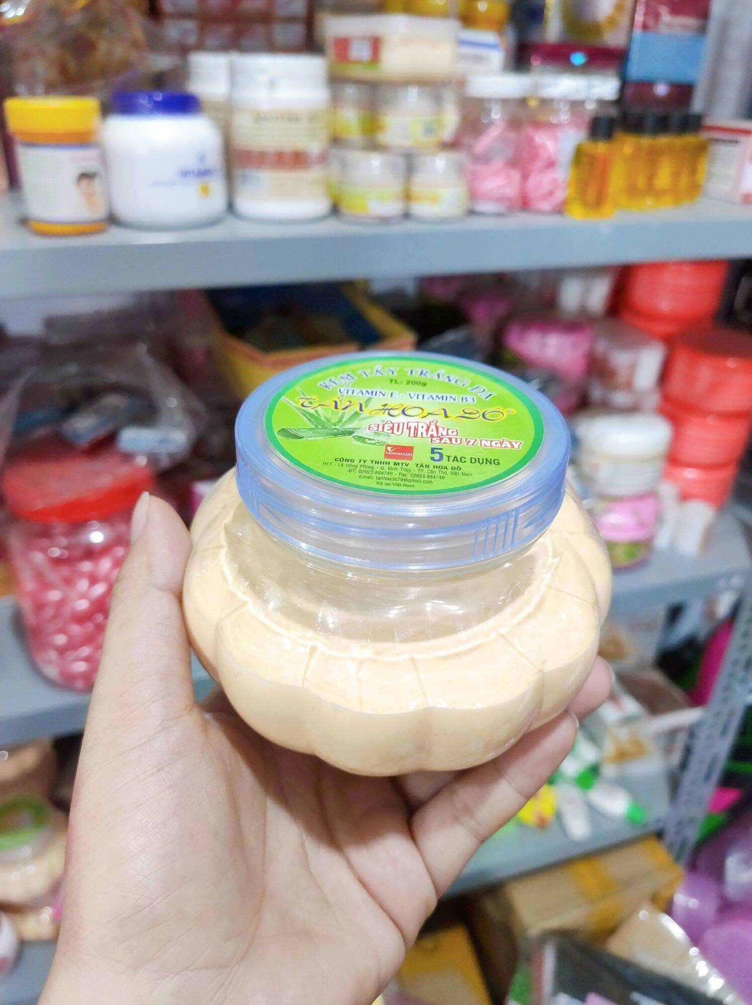 Kem tẩy trắng da toàn thân tân hoa đô 200g