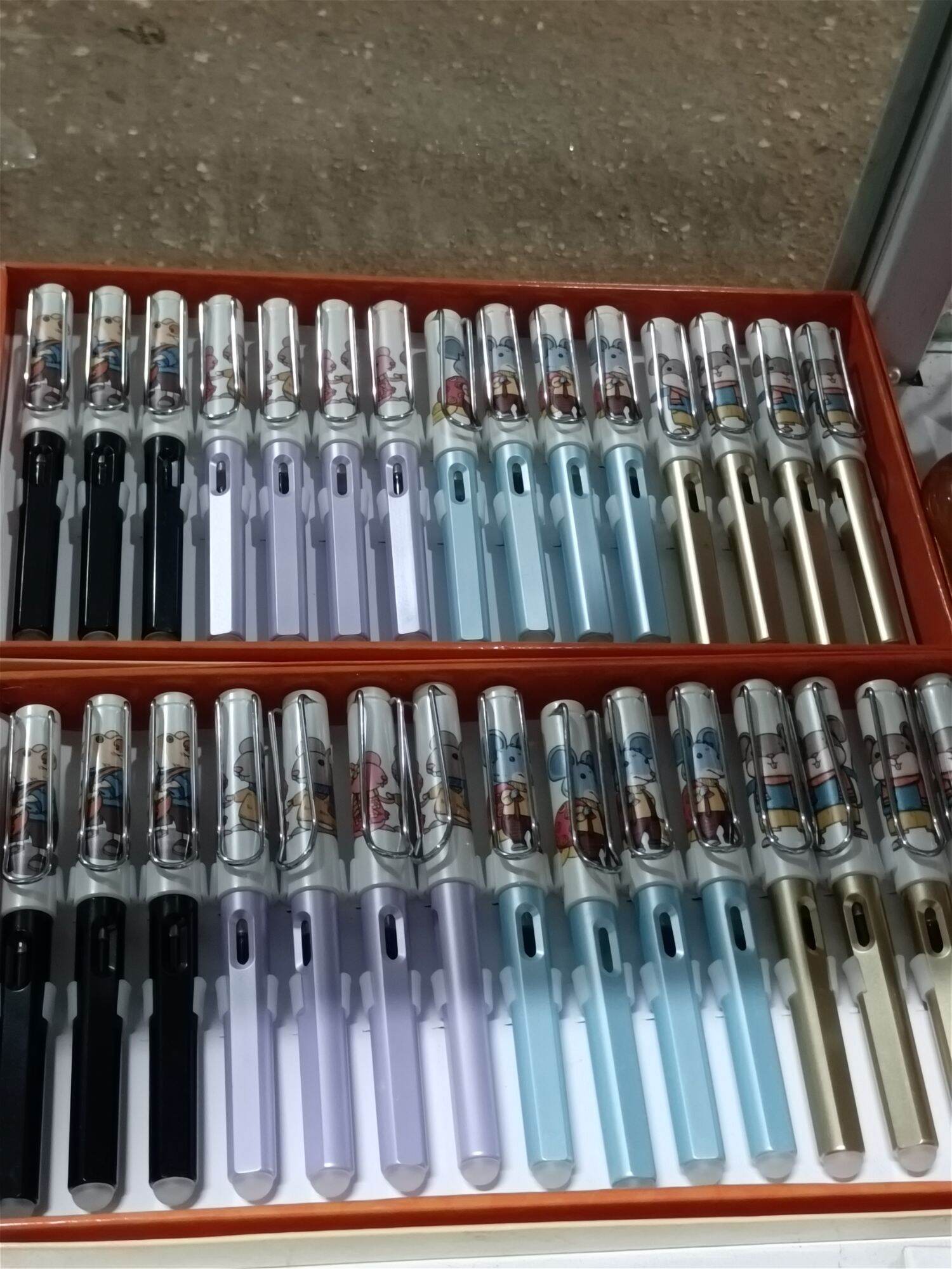 Bút Mực Tẩy Xóa Được