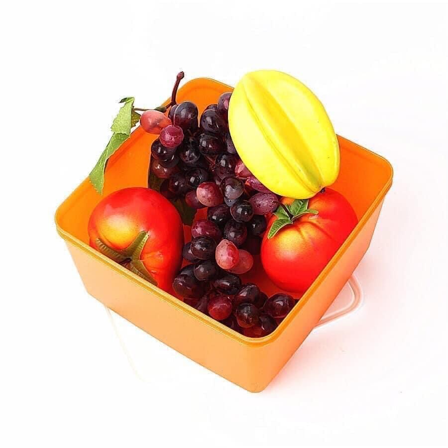 Hộp tupperware 2.5l