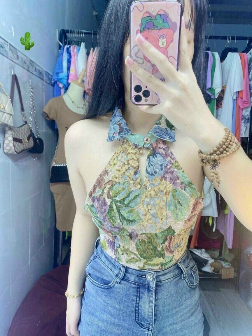 ÁO YẾM HỞ LƯNG