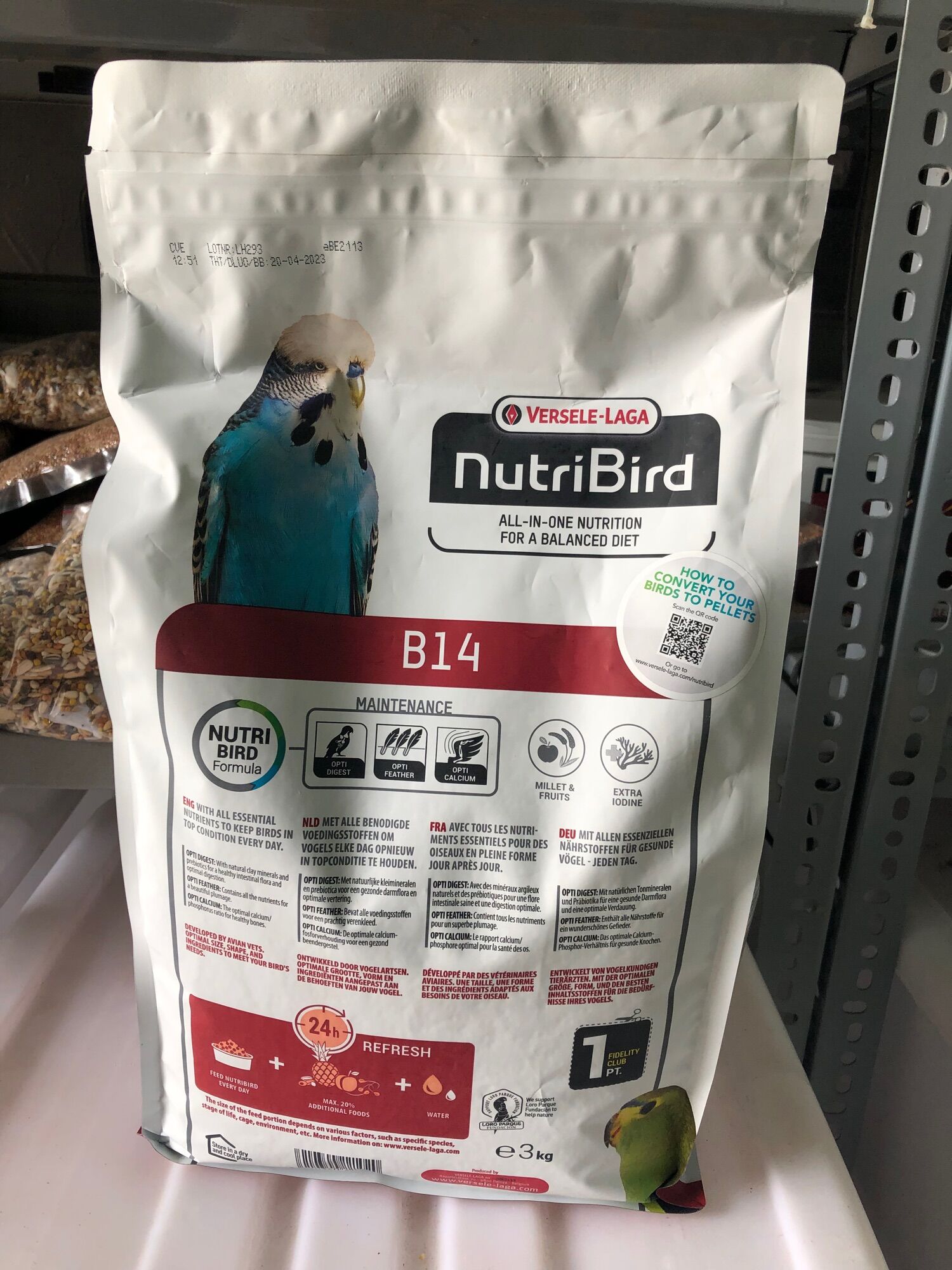 Hạt trái cây B14 cho vẹt nhỏ gói 100g